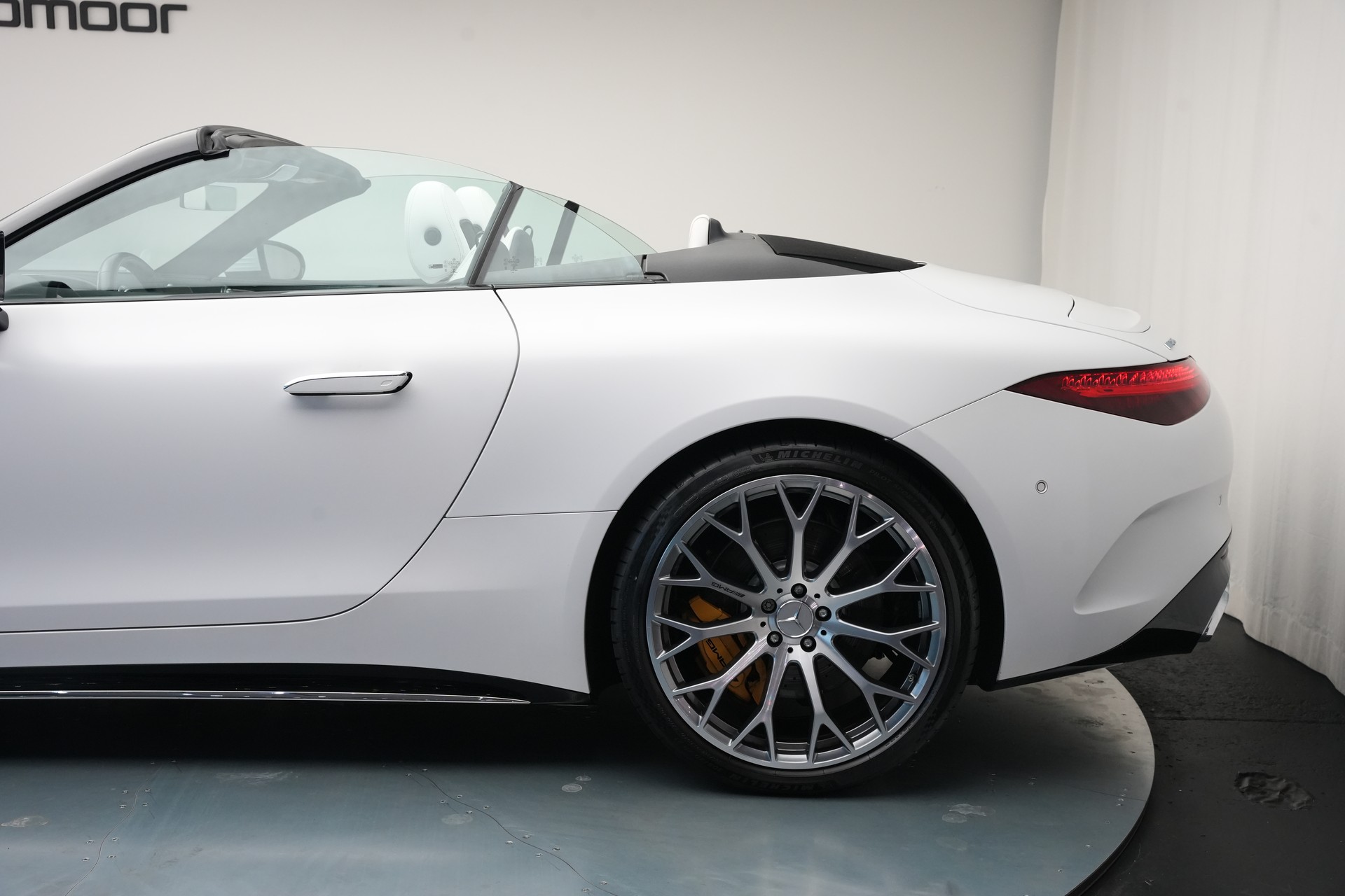 MERCEDES-BENZ AMG SL 63 4M Speedshift MCT *Designo Mattlackierung*-image-43