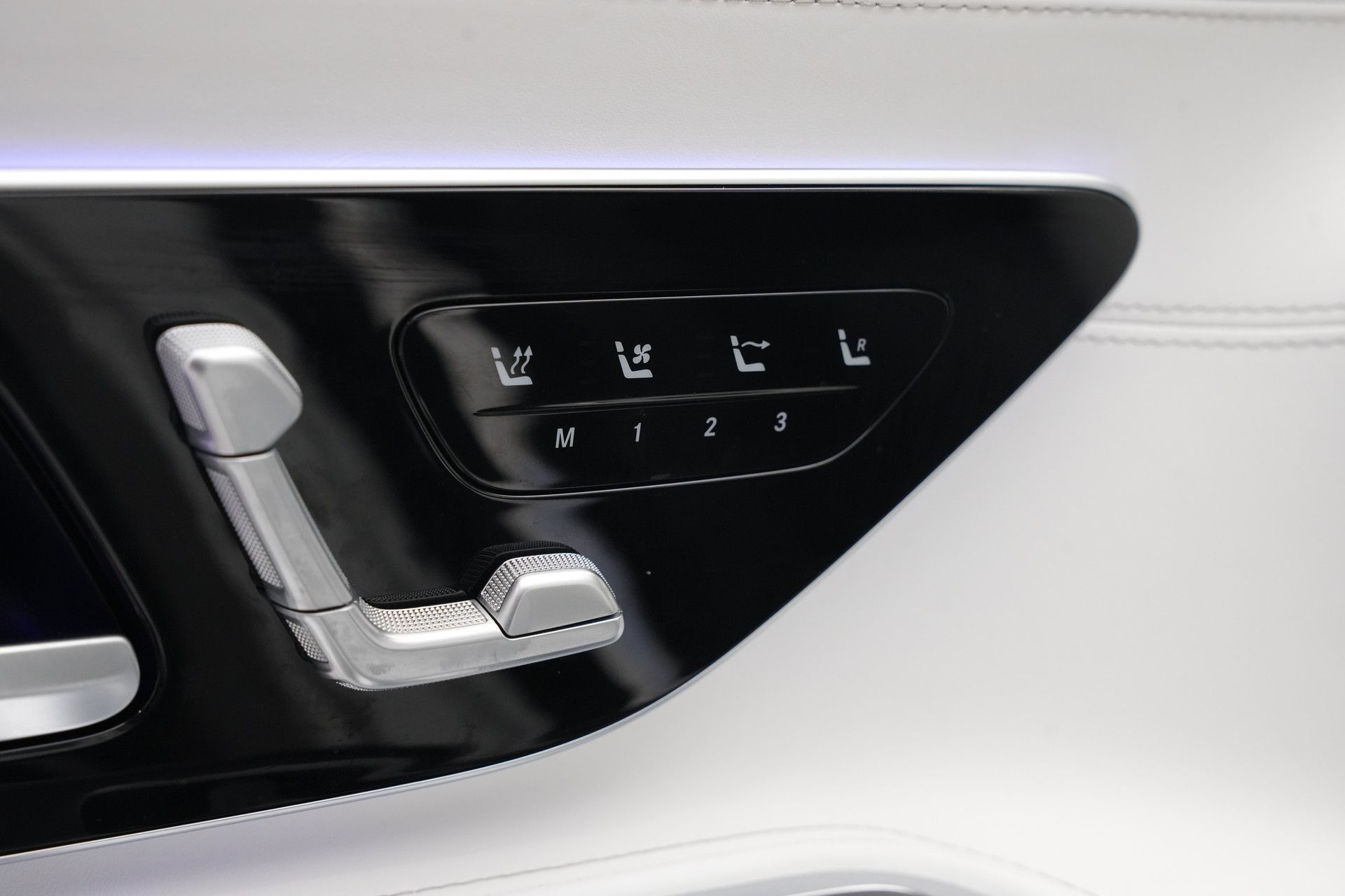 MERCEDES-BENZ AMG SL 63 4M Speedshift MCT *Designo Mattlackierung*-image-23