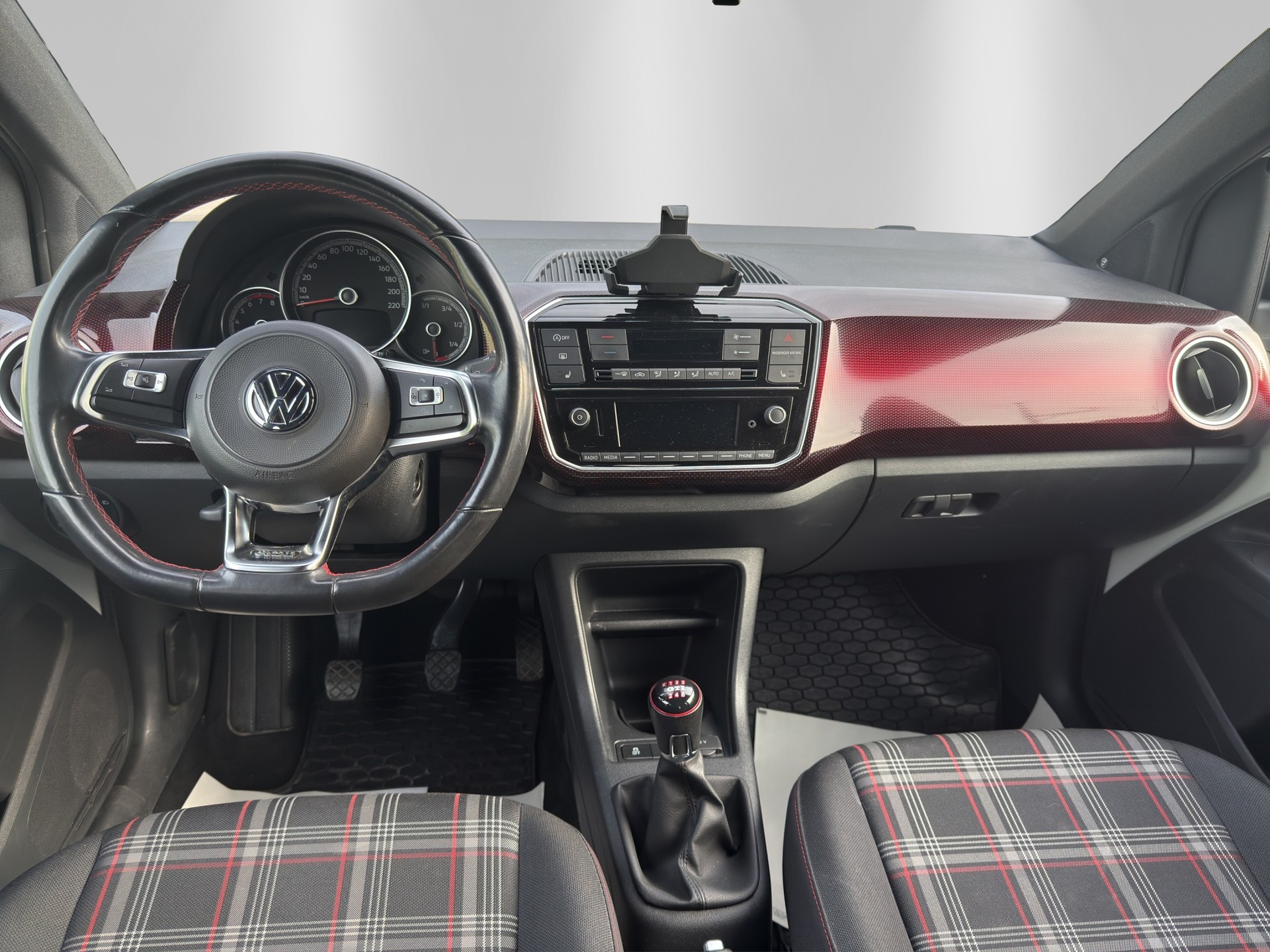 VW Up 1.0 TSI GTI-image-7