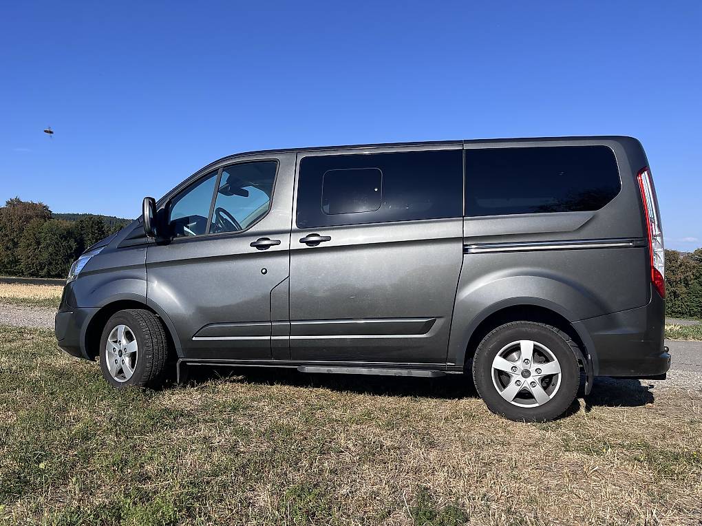 FORD Tourneo Custom 290 L1H1 Sport-image-3