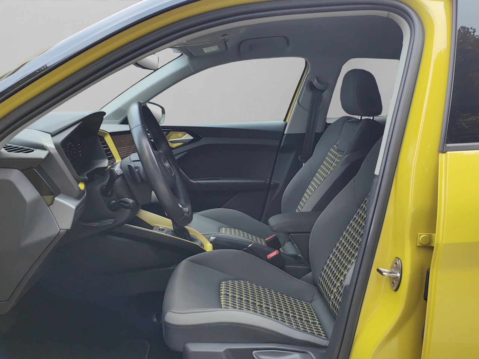 AUDI A1 Sportback 30 TFSI S Line Attraction S-tronic-image-8