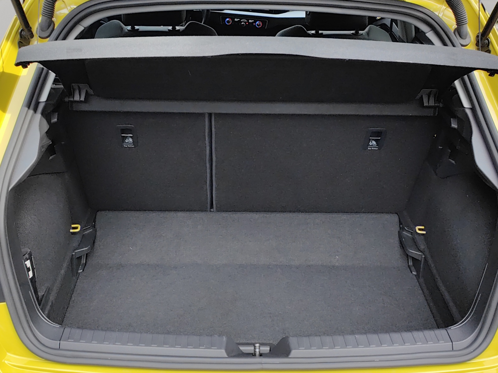 AUDI A1 Sportback 30 TFSI S Line Attraction S-tronic-image-15