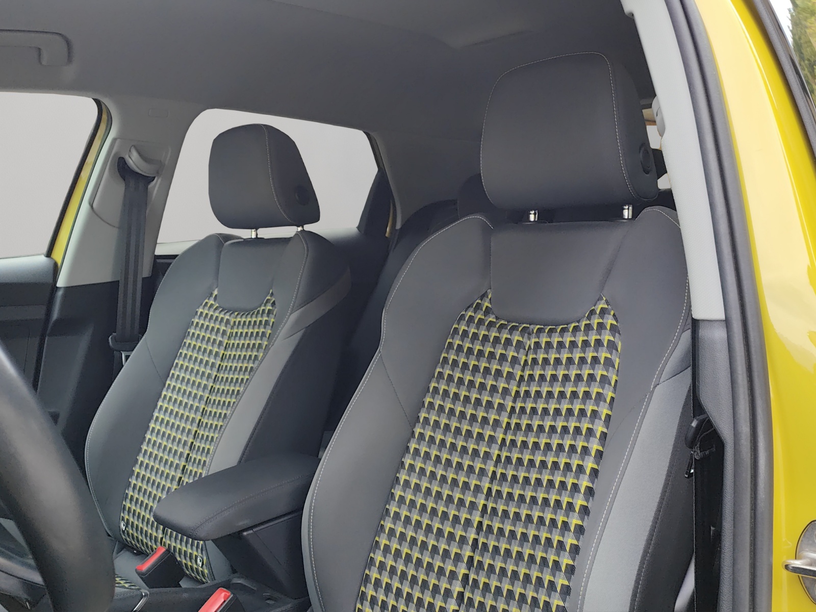 AUDI A1 Sportback 30 TFSI S Line Attraction S-tronic-image-9