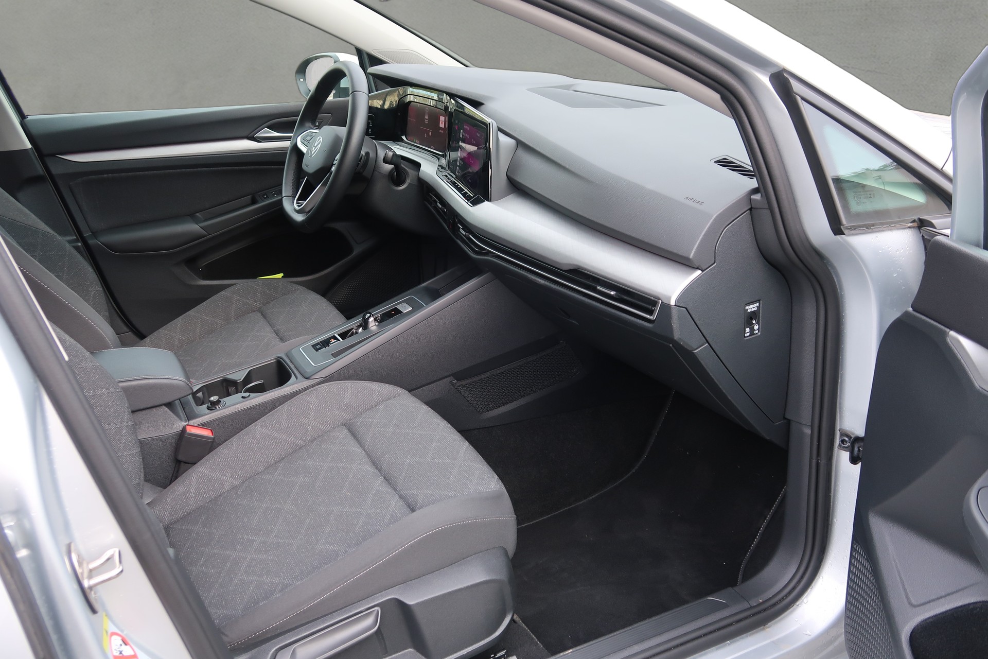 VW Golf 2.0 TDI Style DSG-image-17