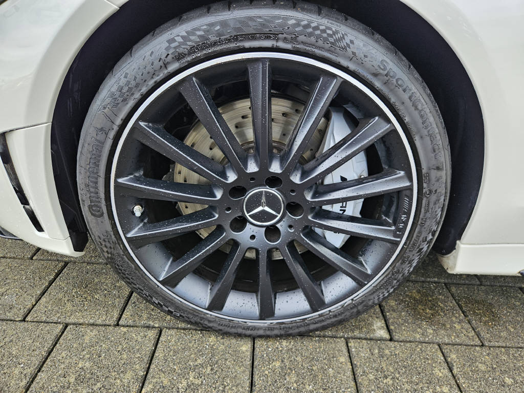 MERCEDES-BENZ C 43 AMG 4Matic Cabriolet-image-7