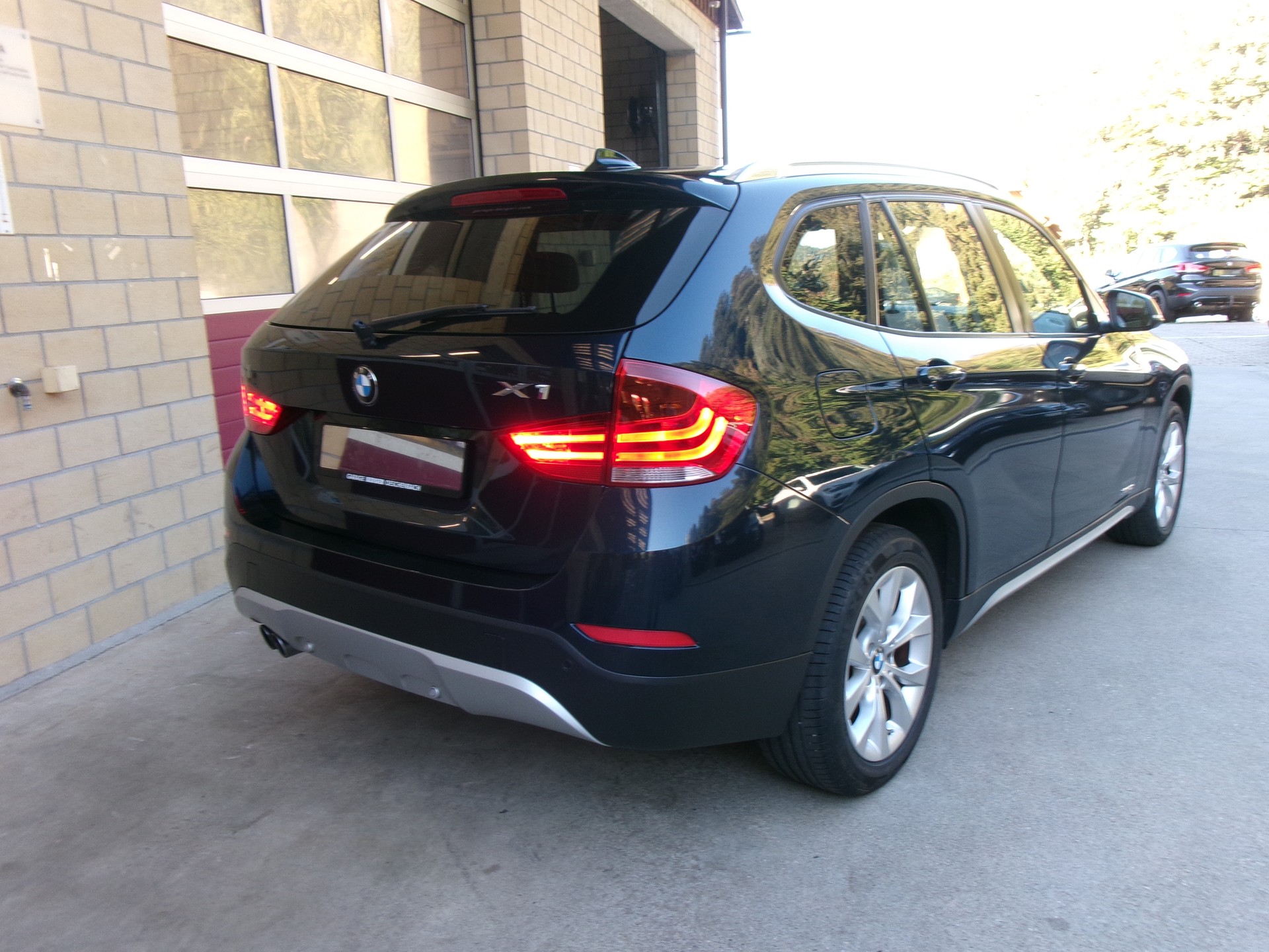 BMW X1 xDrive 20i xLine Steptronic-image-2