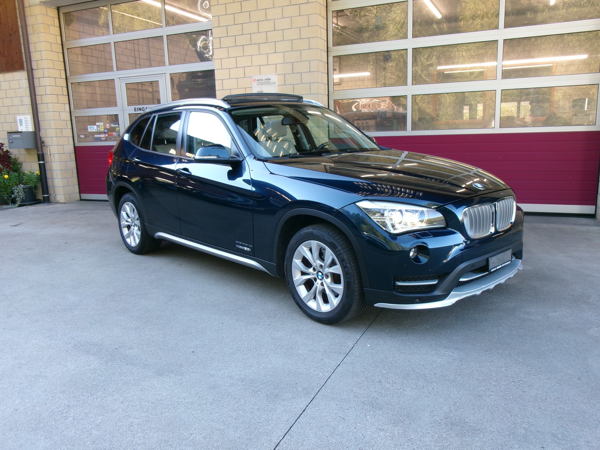 BMW X1 xDrive 20i xLine Steptronic-image-0