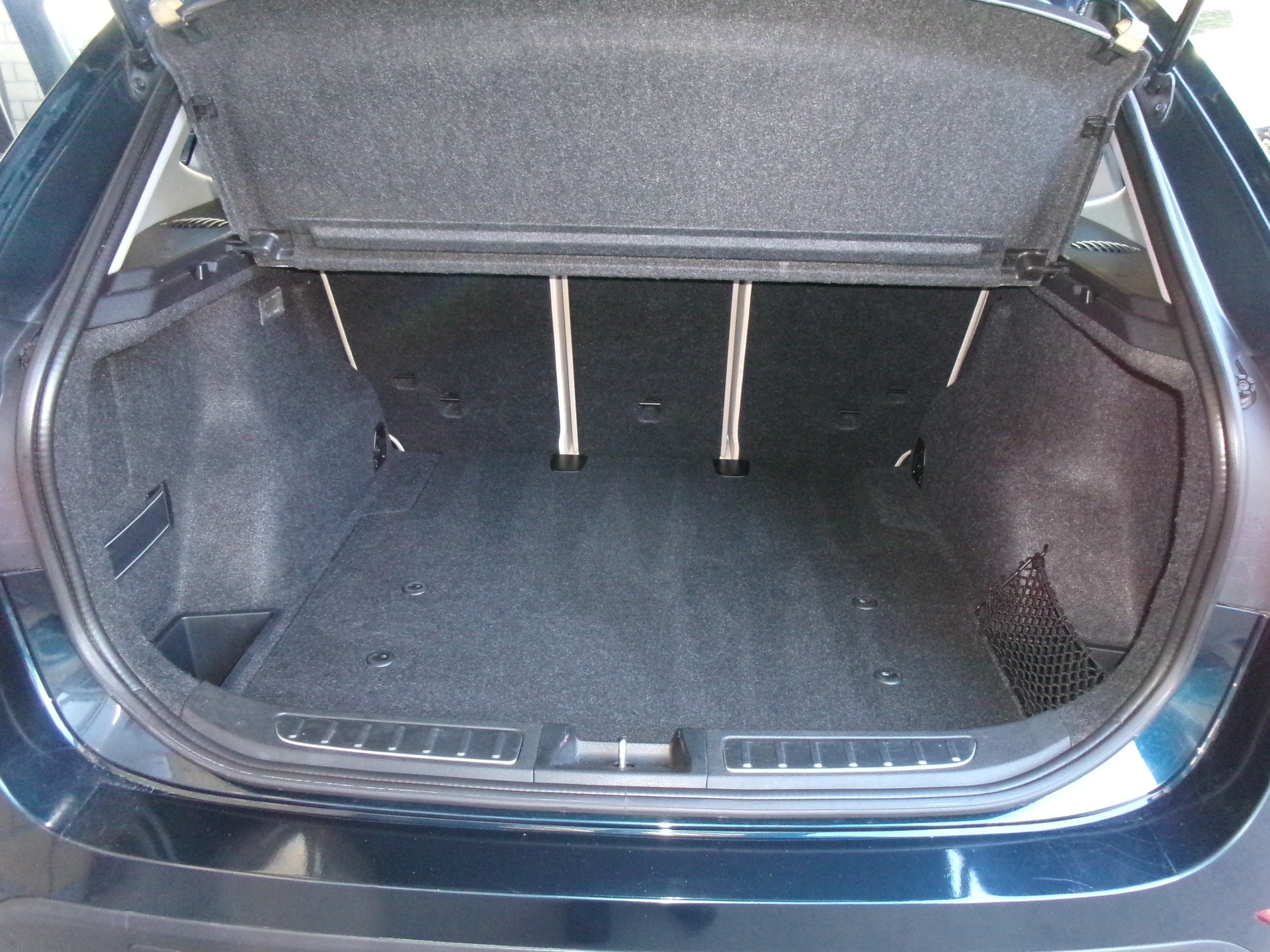 BMW X1 xDrive 20i xLine Steptronic-image-5