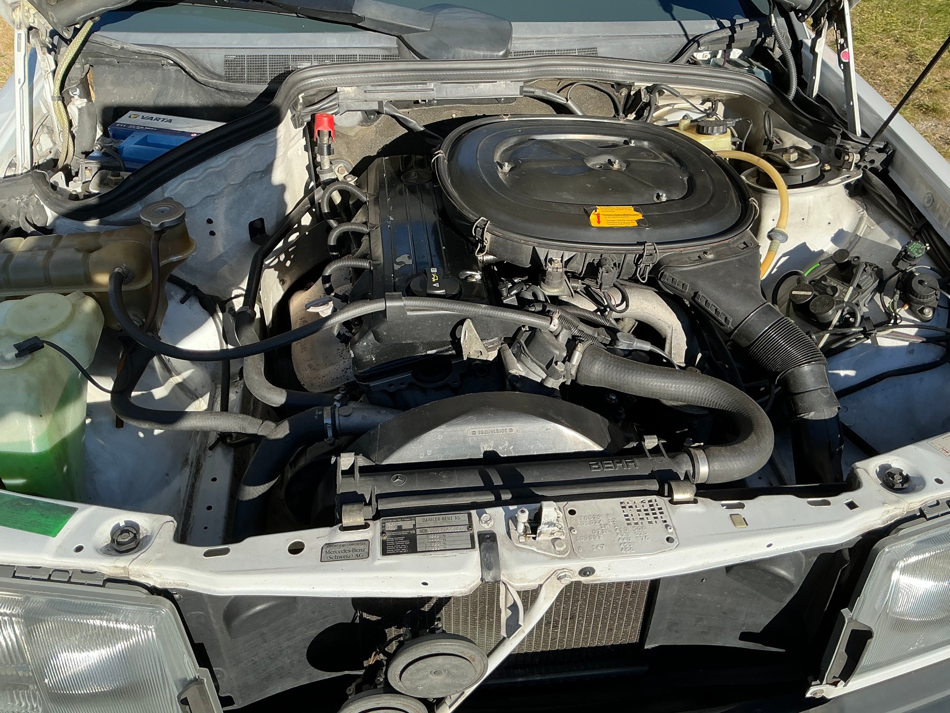 MERCEDES-BENZ 190 E 2.0-image-19