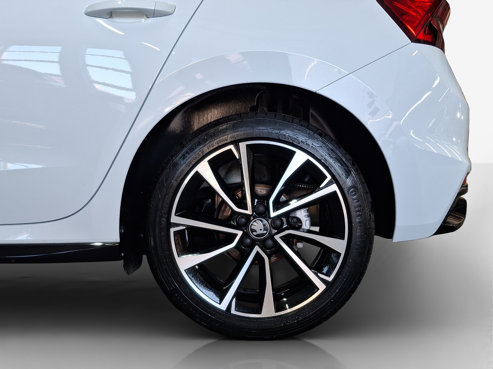 SKODA Fabia 1.5 TSI Monte Carlo DSG-image-13