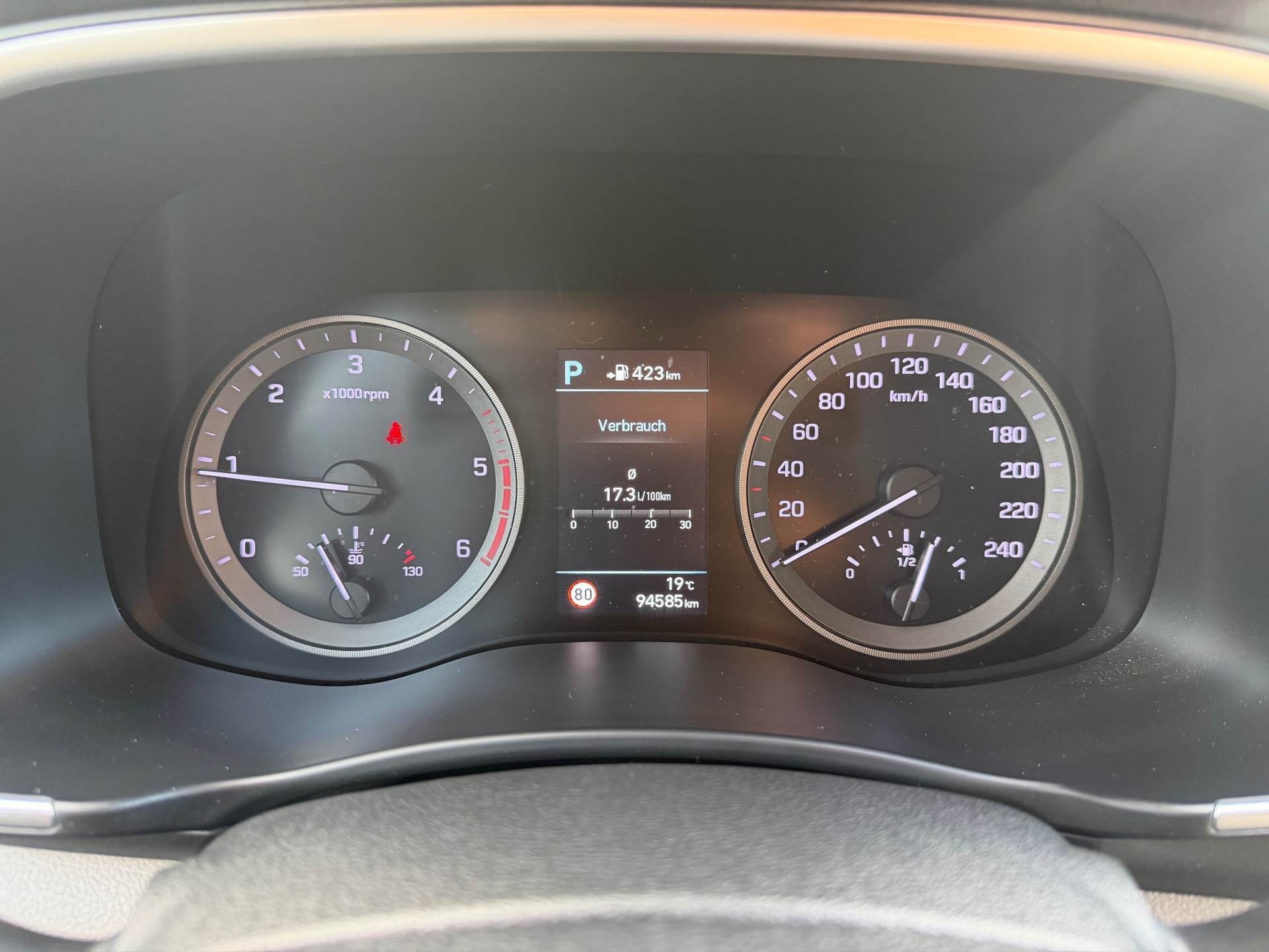 HYUNDAI Tucson 1.6 CRDI Business 4WD DCT-image-22