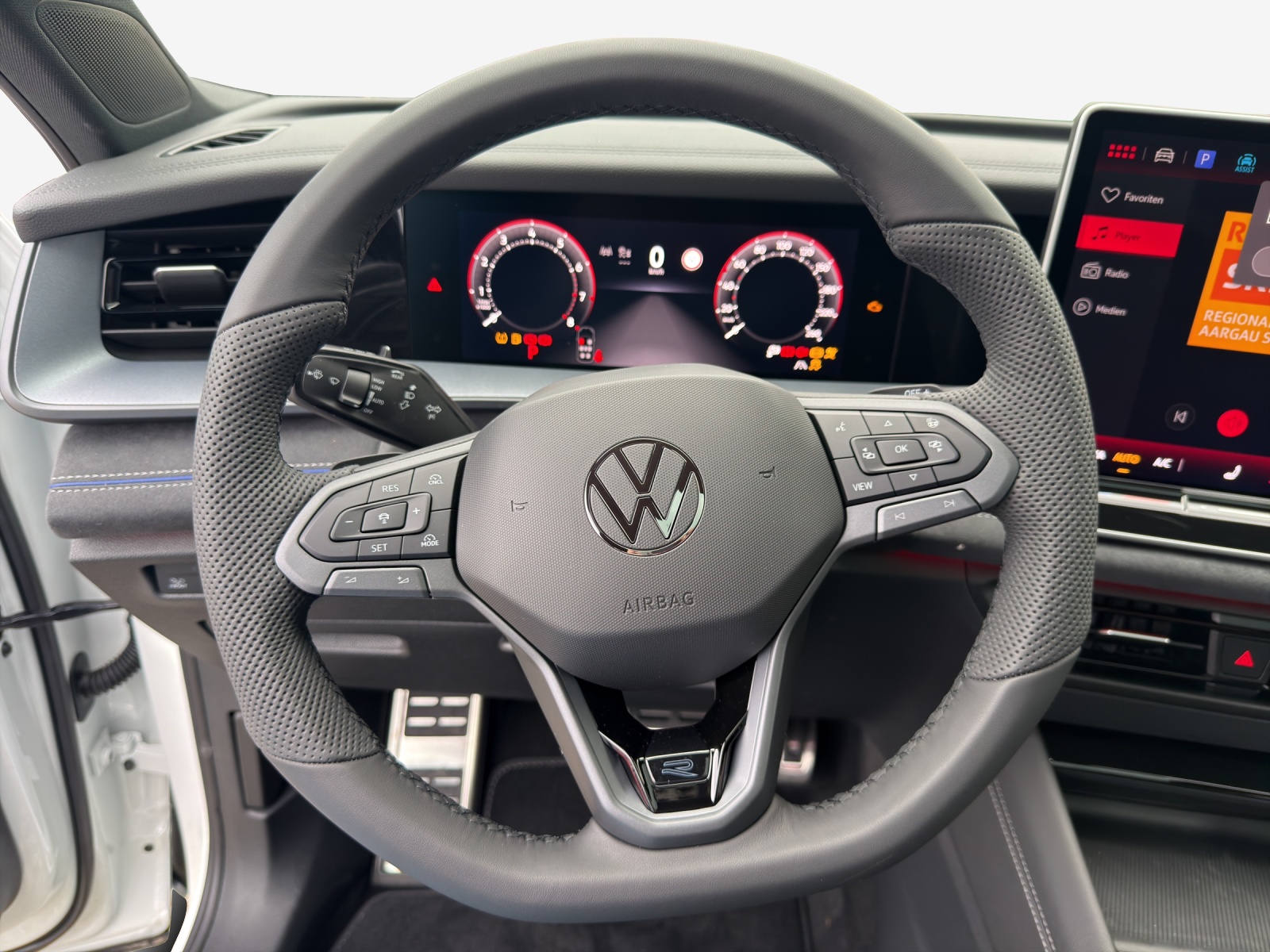VW Tayron 2.0 TSI R-Line DSG 4Motion-image-9