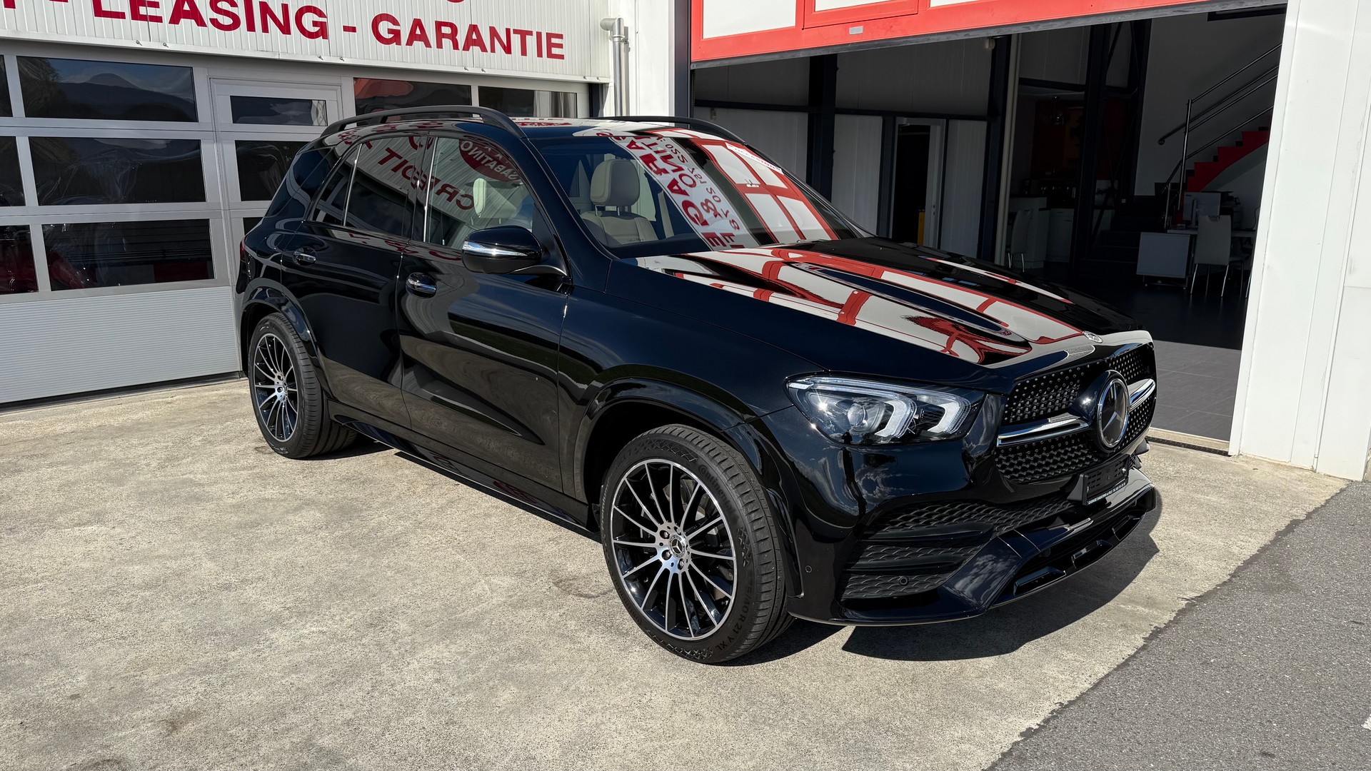 MERCEDES-BENZ GLE 350 e 4Matic+ 9G-Tronic-image-2