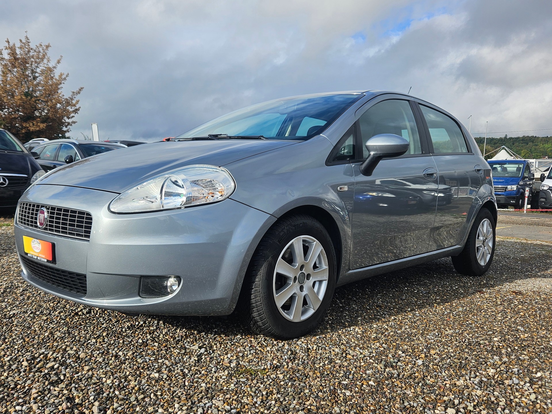 FIAT Punto 1.4 16V Turbo Emotion-image-12