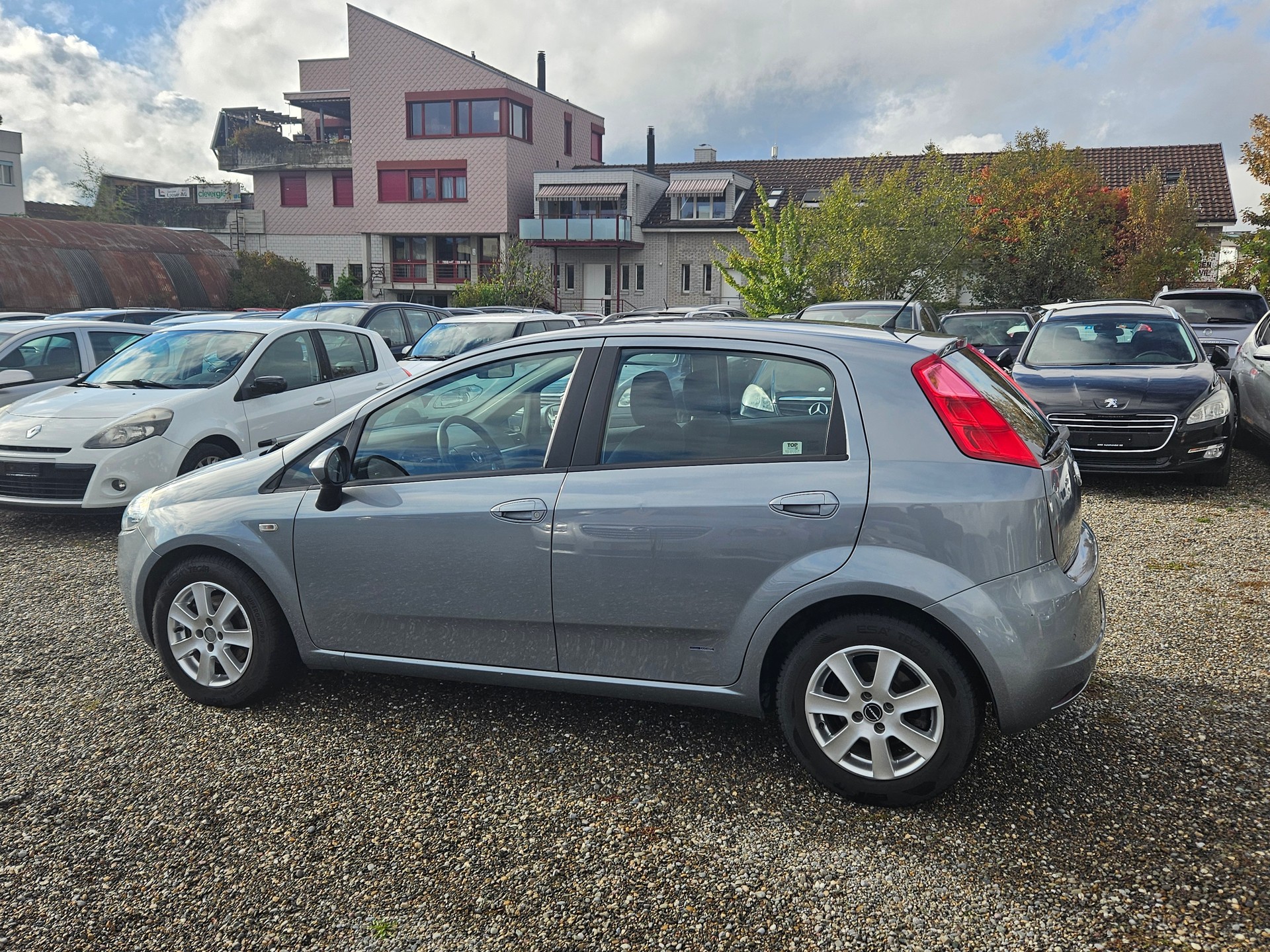 FIAT Punto 1.4 16V Turbo Emotion-image-7