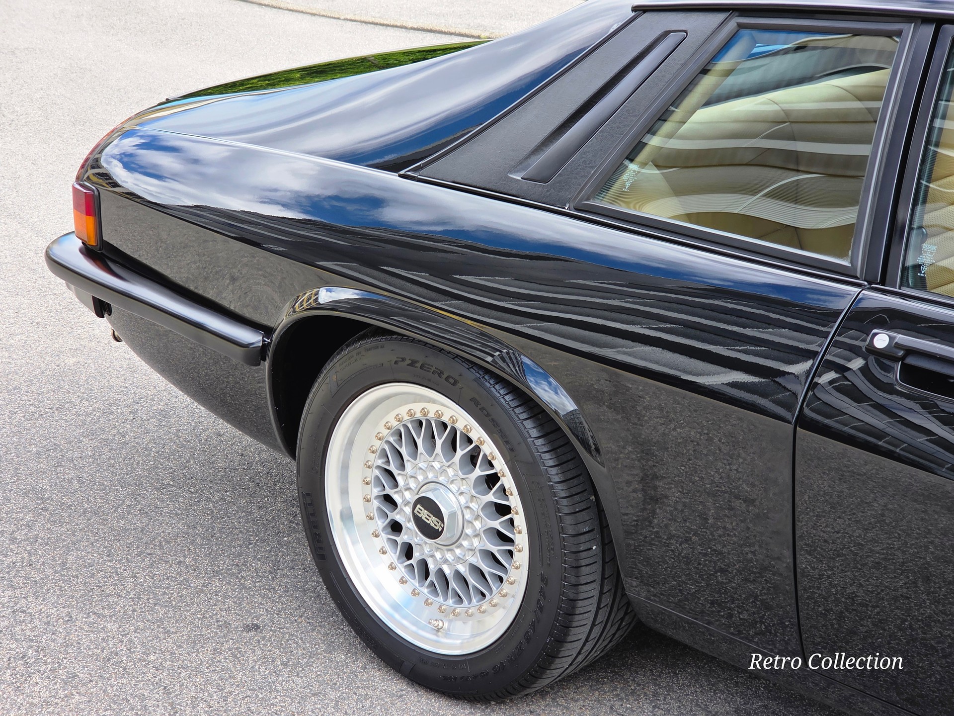JAGUAR XJS V12 - rare 1ère série - voiture CH - excellent état - accessoires Jaguar Sport - Jantes BBS - expertisée vétéran 05.2026.-image-6
