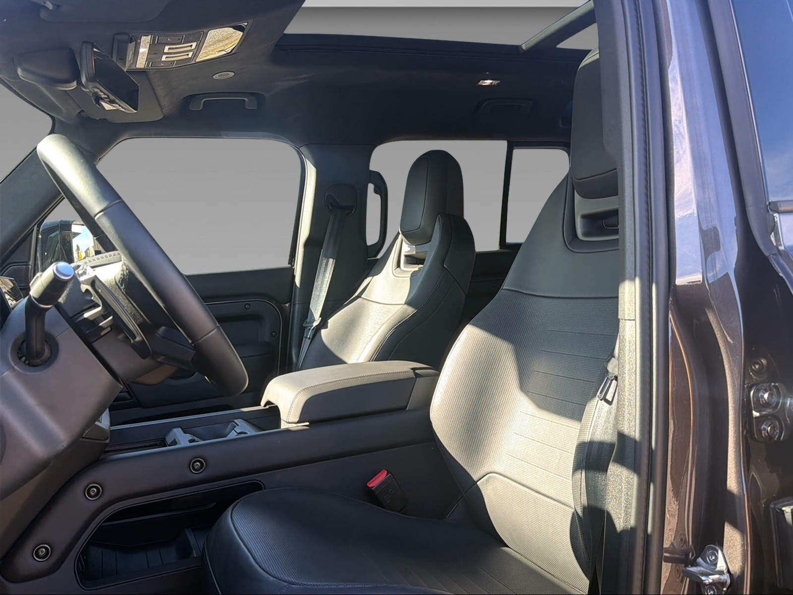 LAND ROVER Defender 110 4.4 V8 Octa-image-13