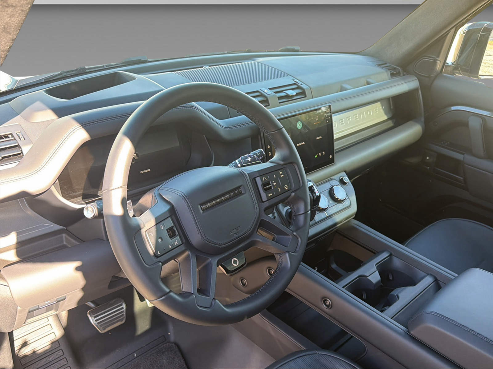 LAND ROVER Defender 110 4.4 V8 Octa-image-14