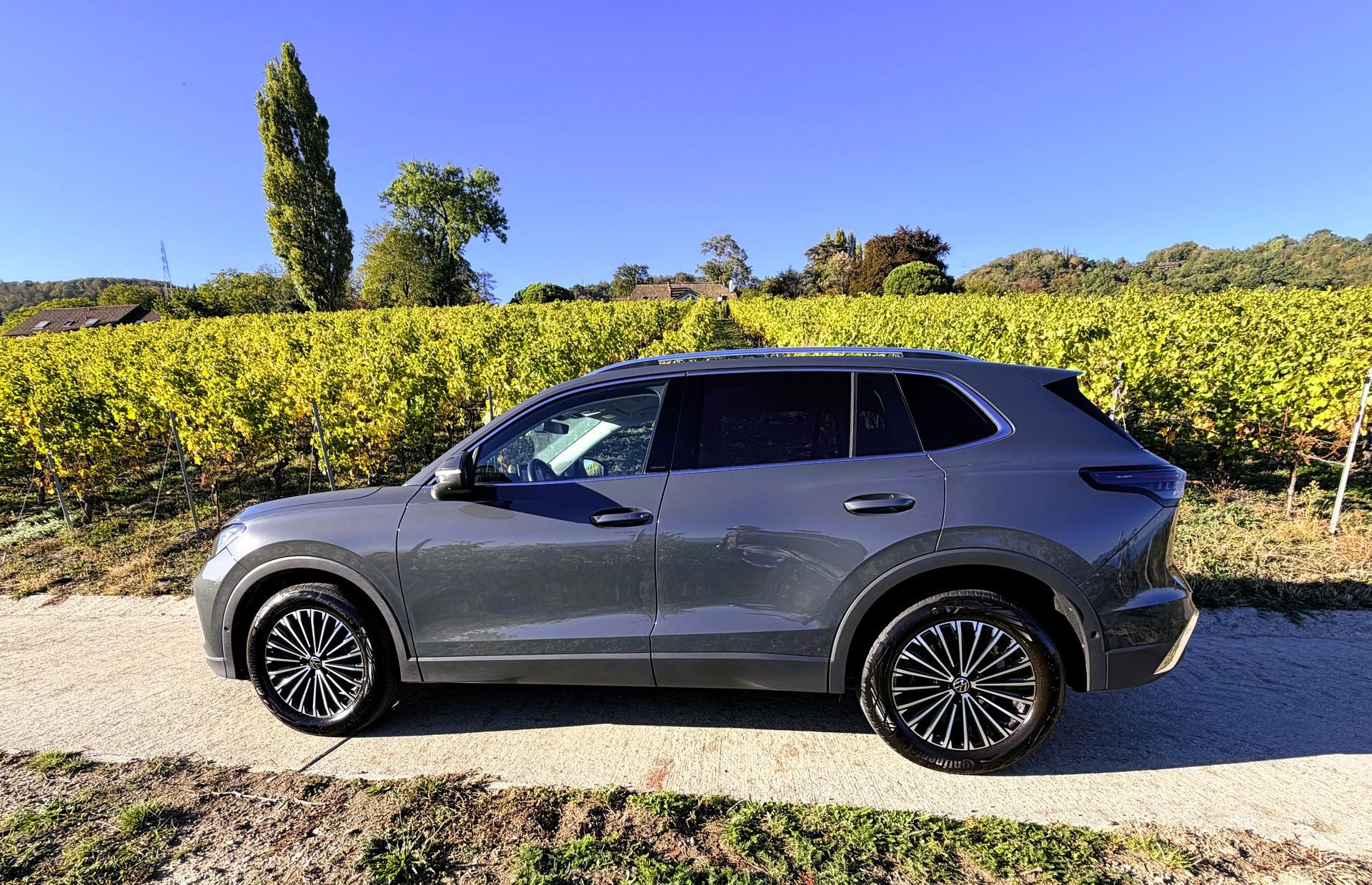 VW Tiguan 2.0 TDI SCR Elegance 4Motion DSG-image-10
