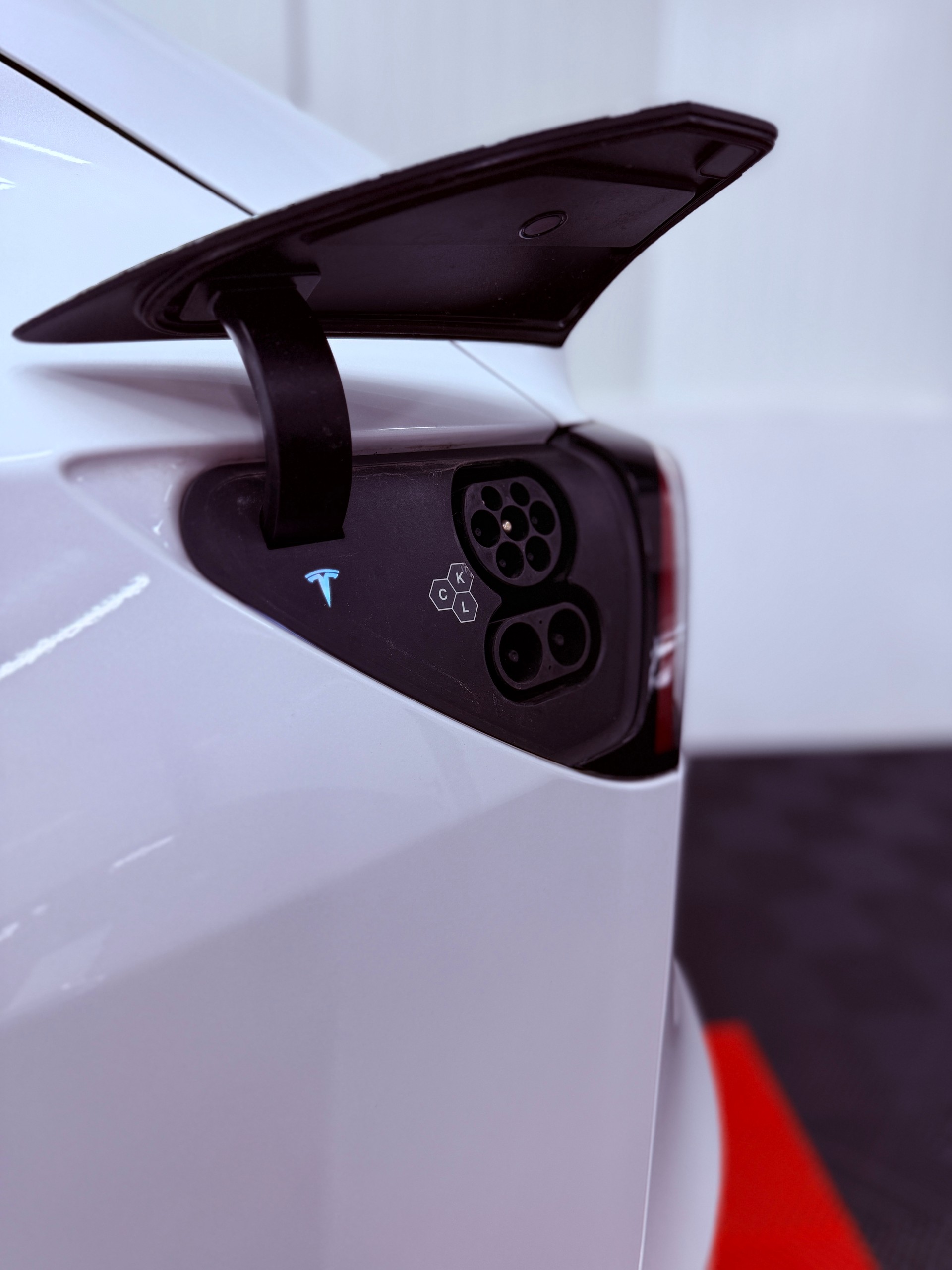 TESLA Model Y Long Range-image-14