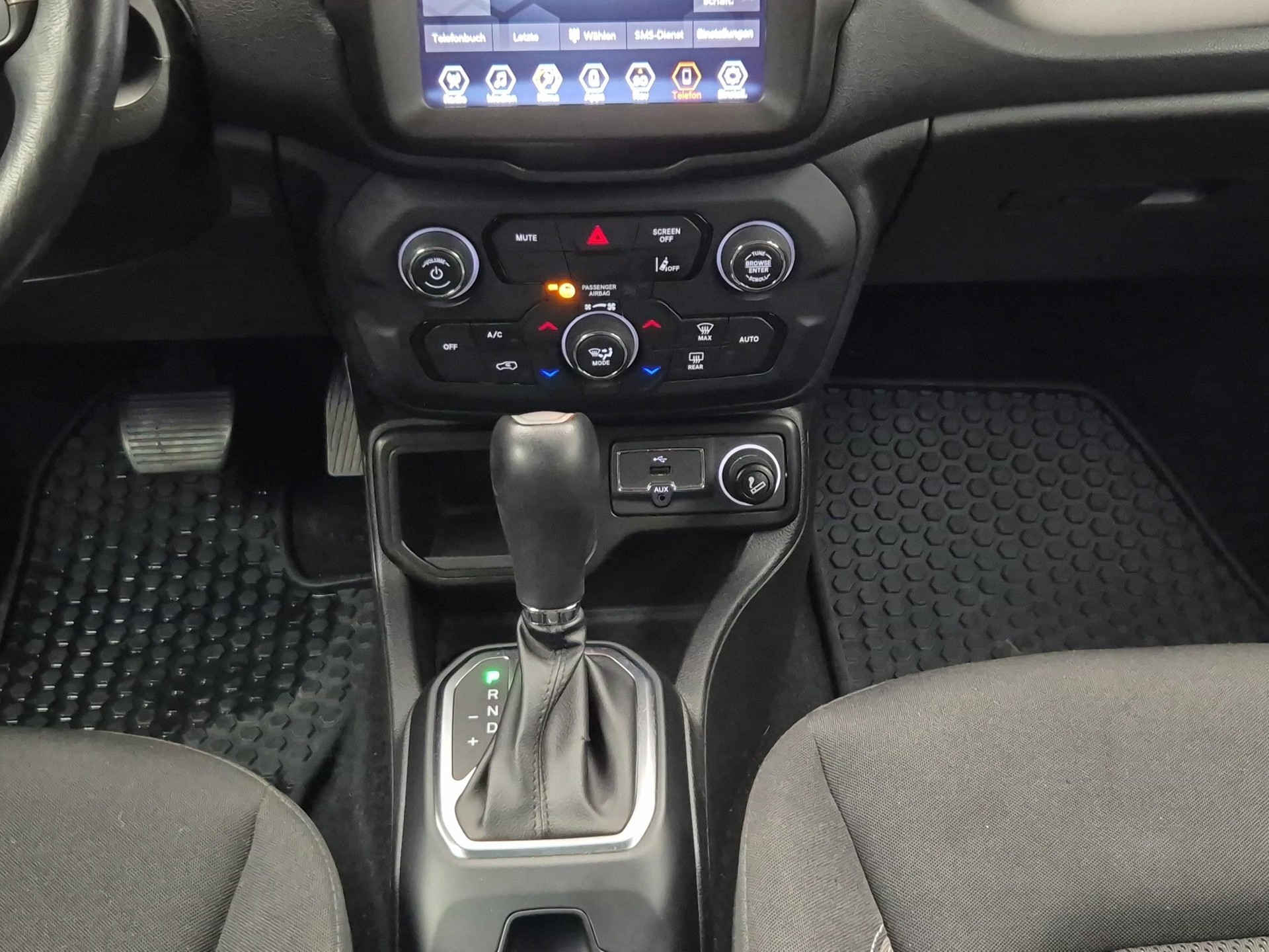 JEEP Renegade 1.5 Turbo Longitude-image-12
