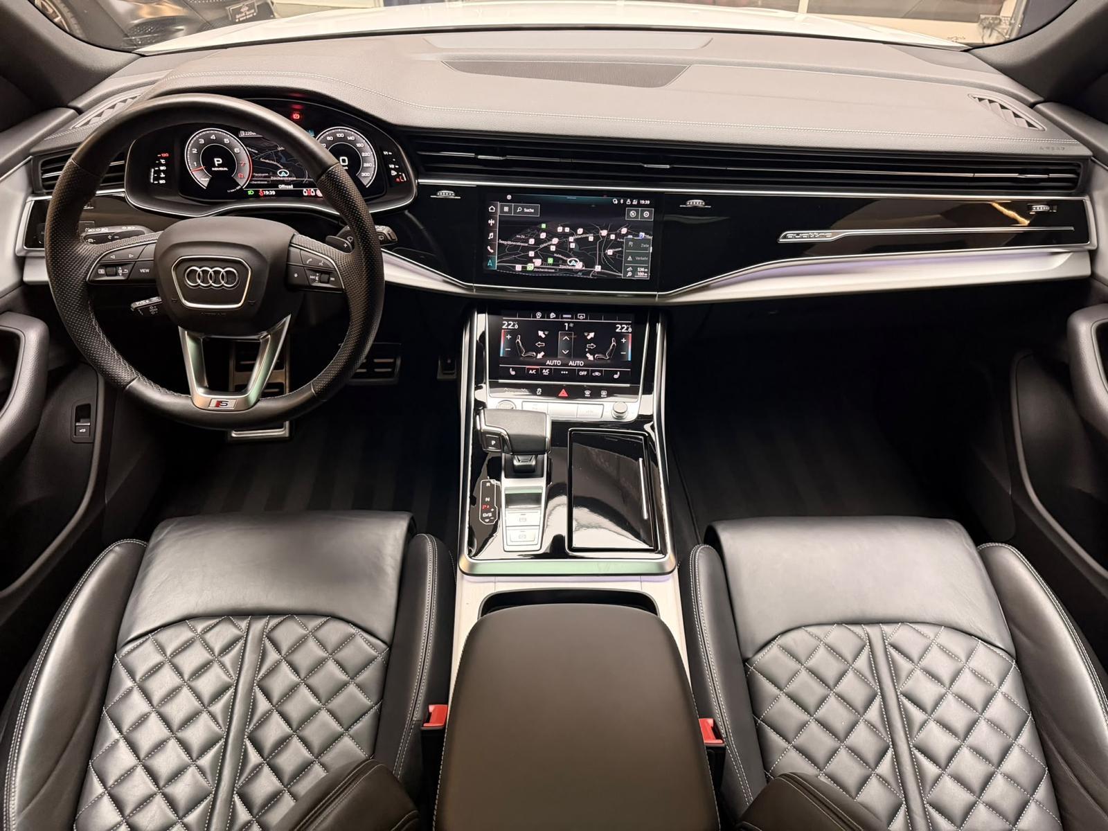 AUDI Q8 3.0 55 TFSI quattro T-Tronic-image-10