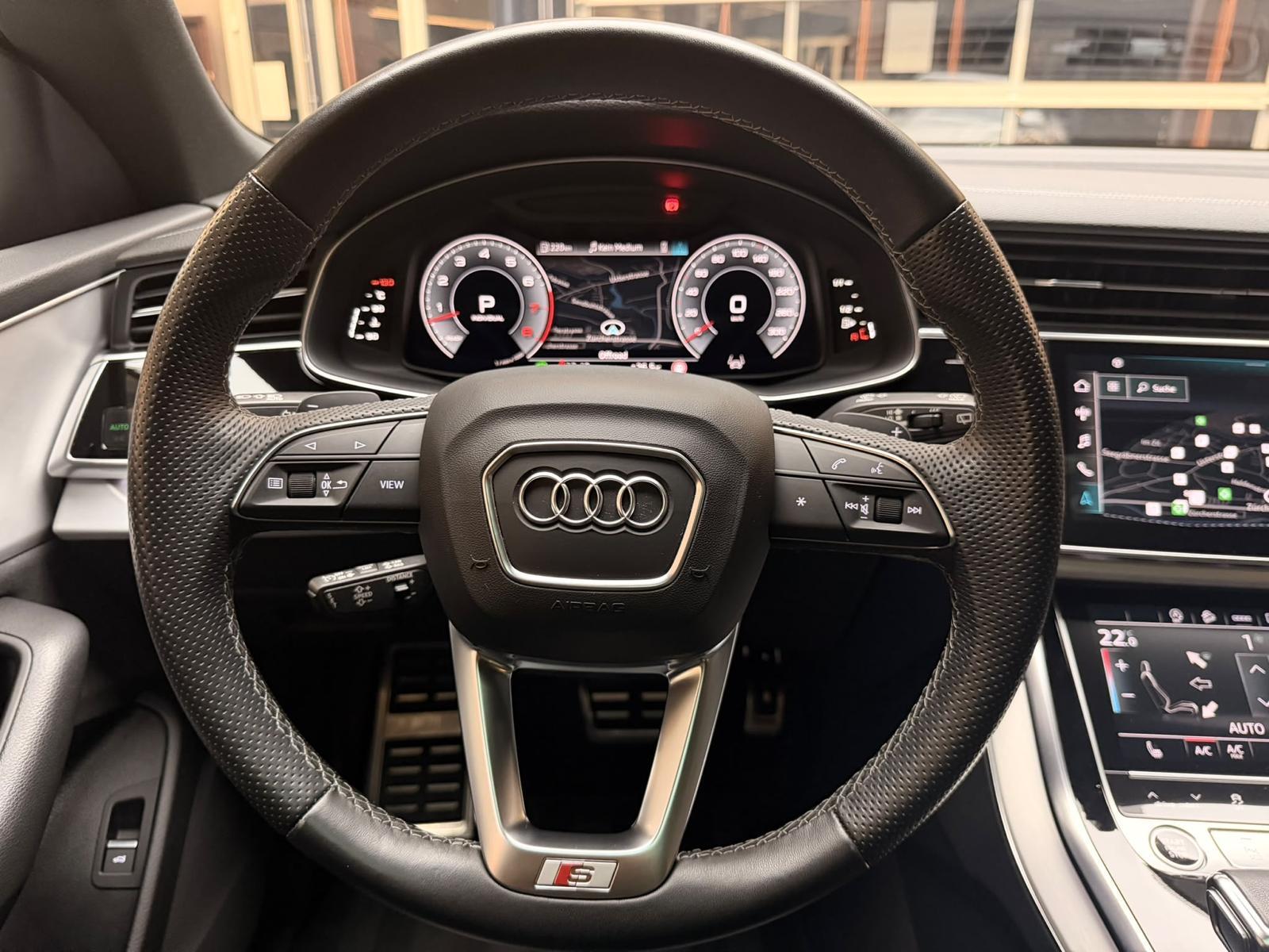 AUDI Q8 3.0 55 TFSI quattro T-Tronic-image-12