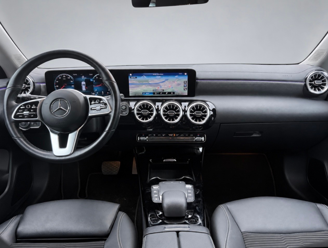 MERCEDES-BENZ CLA Shooting Brake 180 7G-DCT Progressive-image-5
