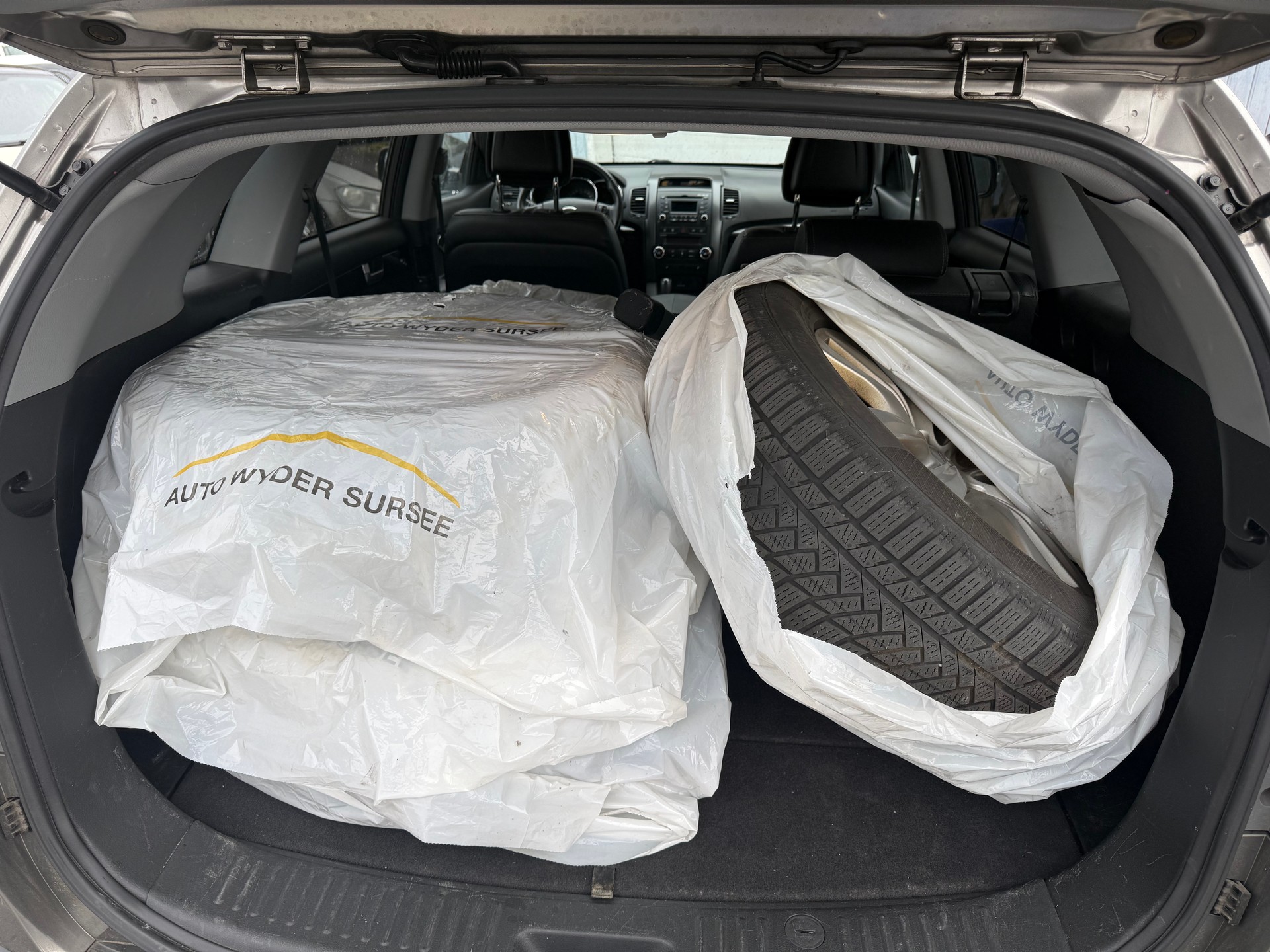 KIA Sorento 2.2 CRDI Style Automatic-image-7