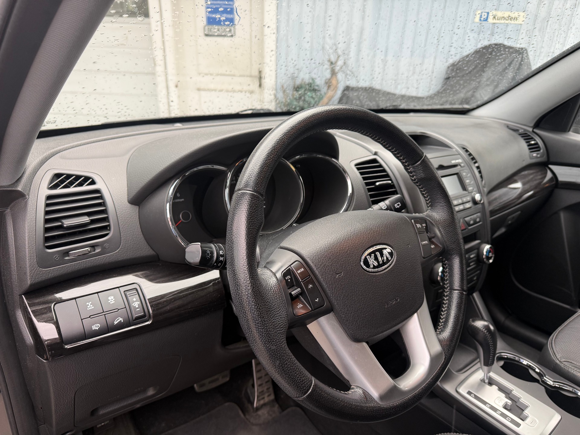 KIA Sorento 2.2 CRDI Style Automatic-image-15