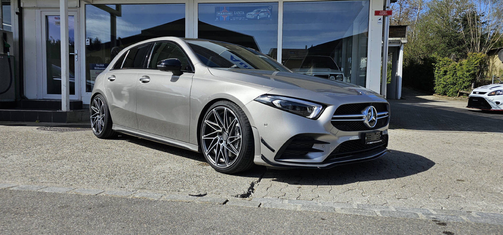 MERCEDES-BENZ A 35 AMG 4matic-image-1