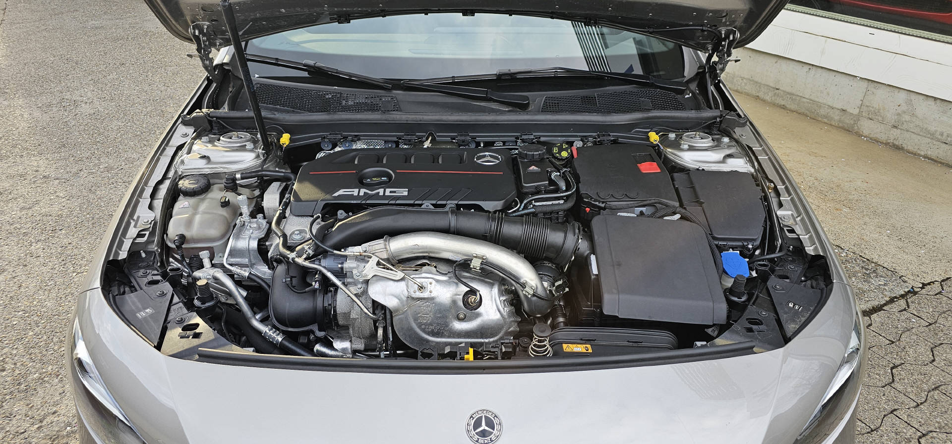 MERCEDES-BENZ A 35 AMG 4matic-image-9