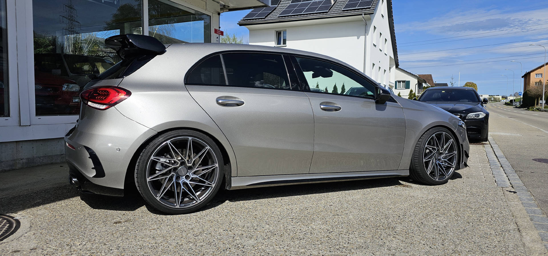 MERCEDES-BENZ A 35 AMG 4matic-image-2