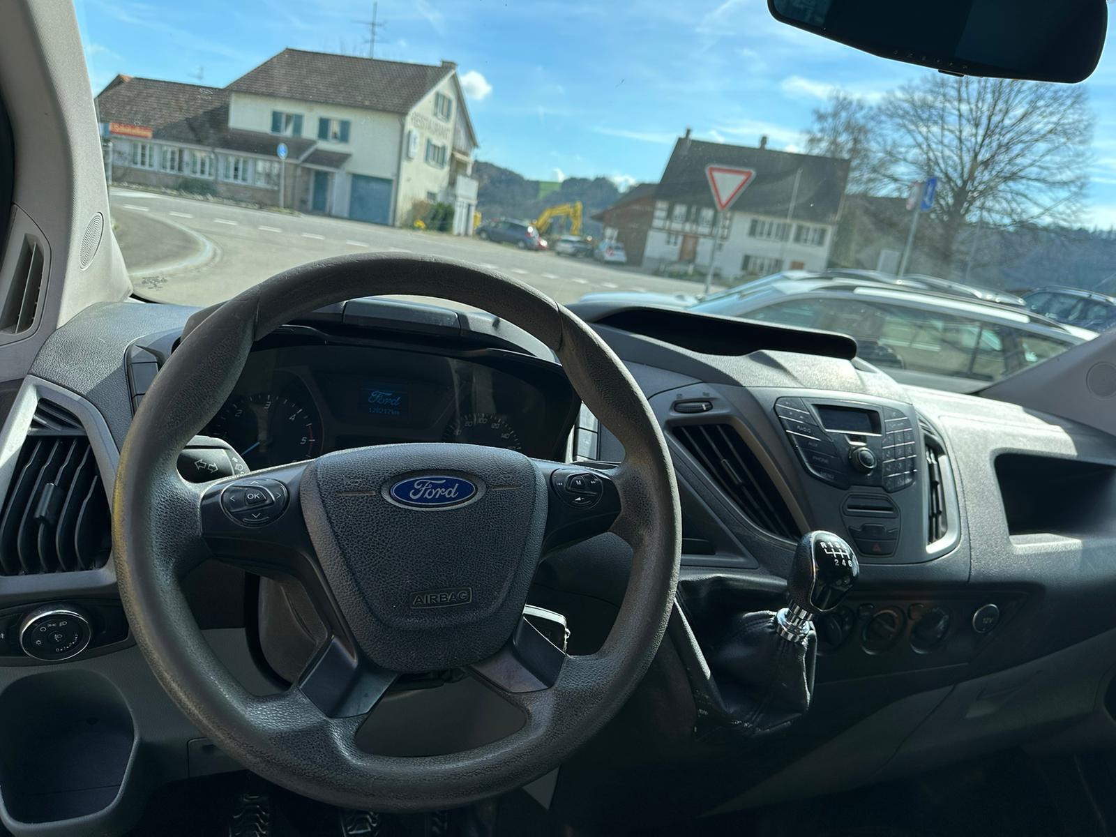 FORD Transit Custom Van 250 L1H1 Ambiente-image-5