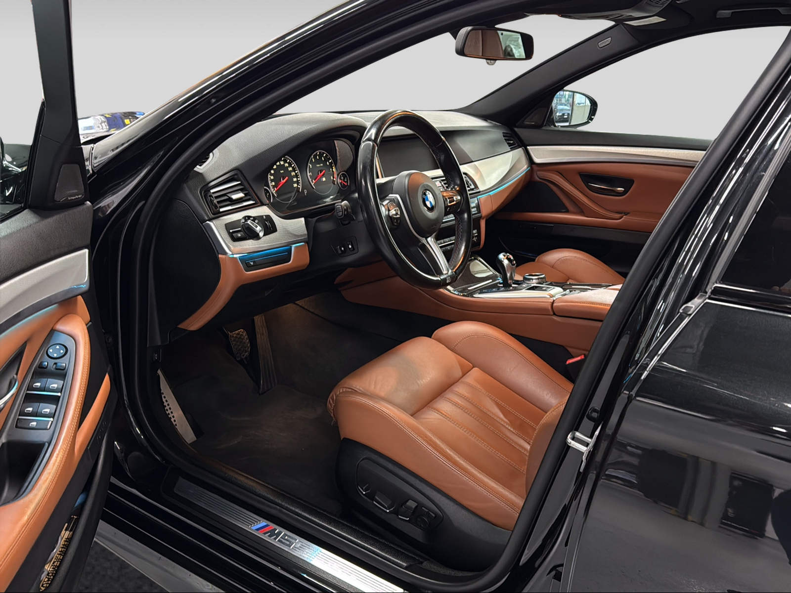 BMW M5 Drivelogic Competition-image-10