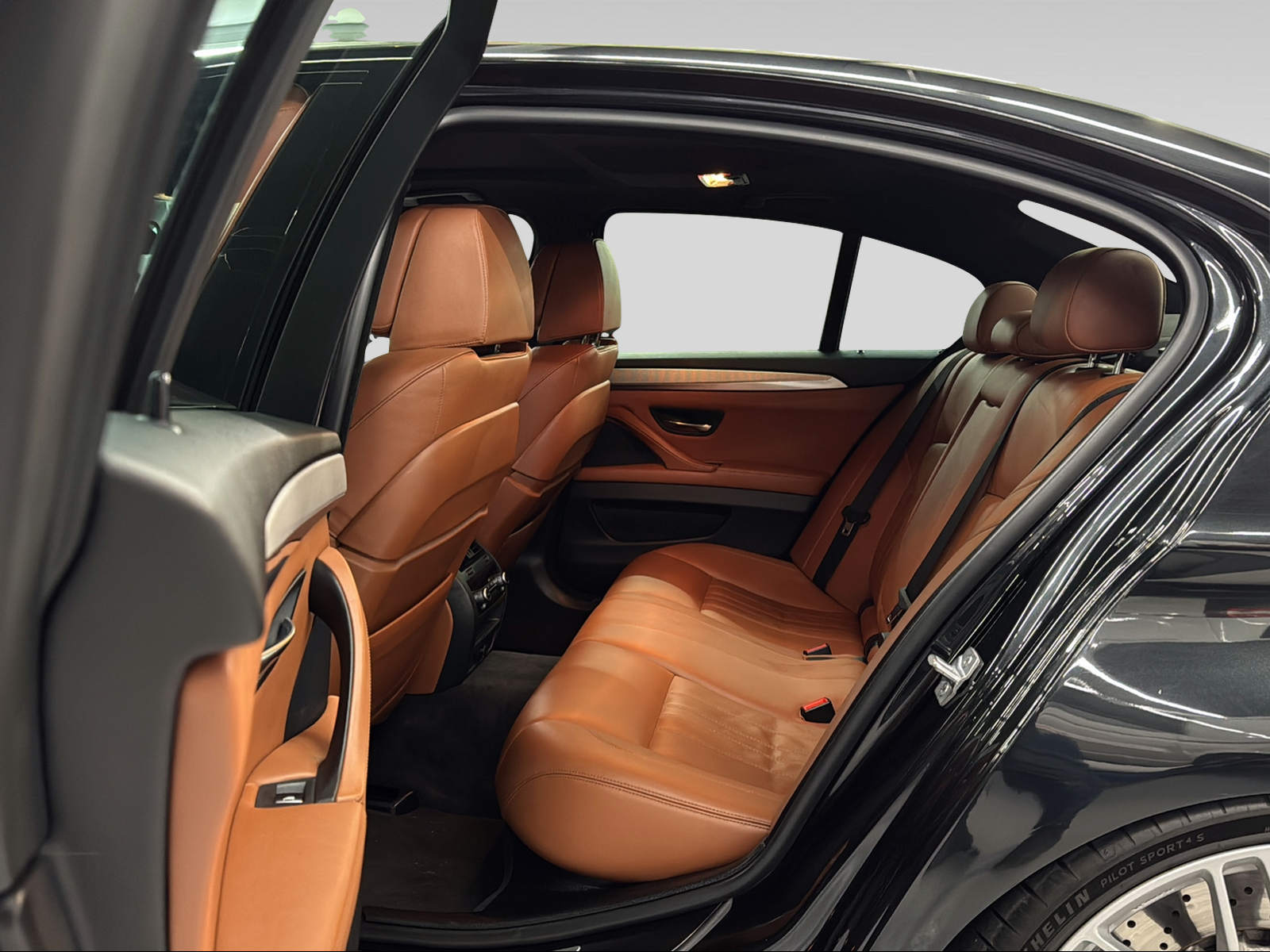BMW M5 Drivelogic Competition-image-11
