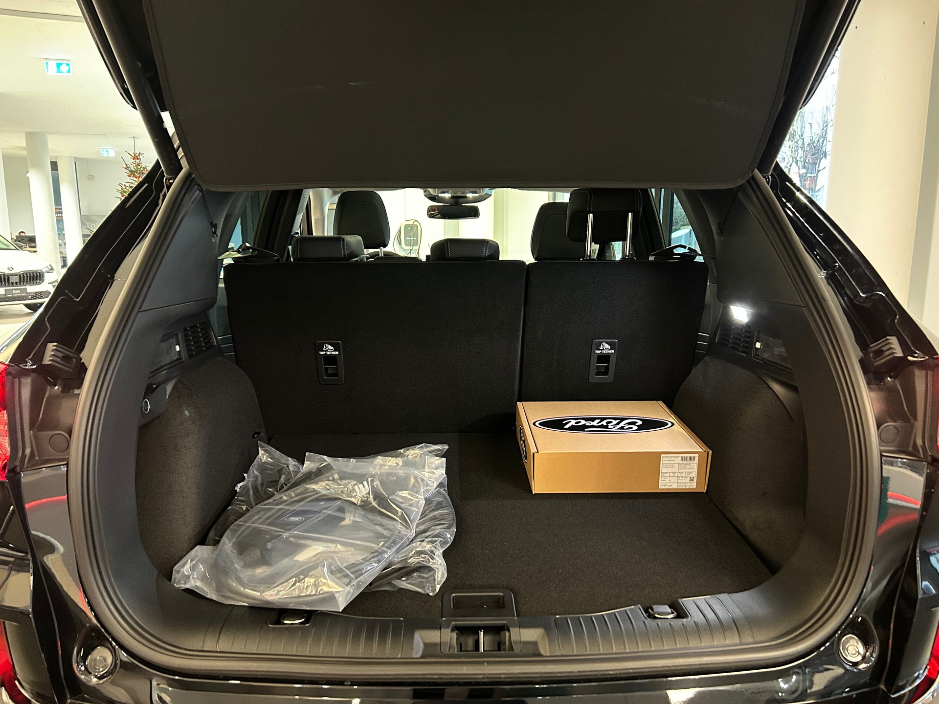 FORD Kuga 2.5 PHEV Active X FWD-image-13