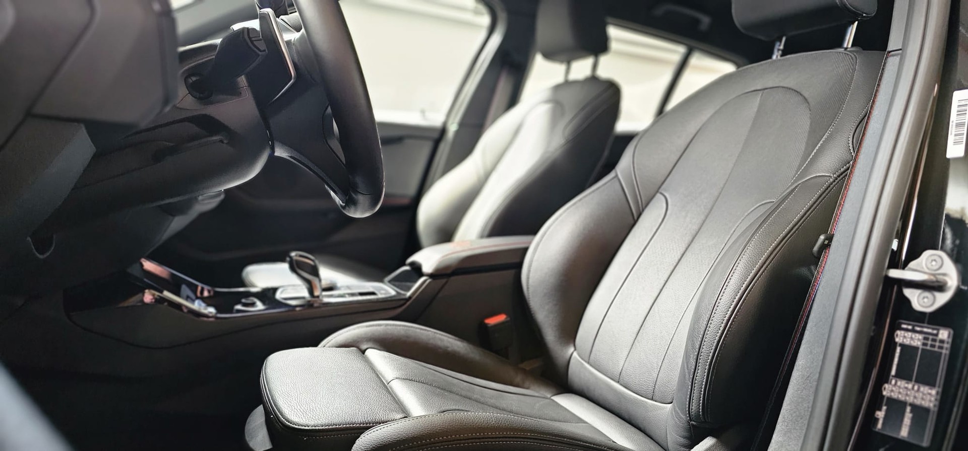 BMW 128ti M-Sport Steptronic-image-9