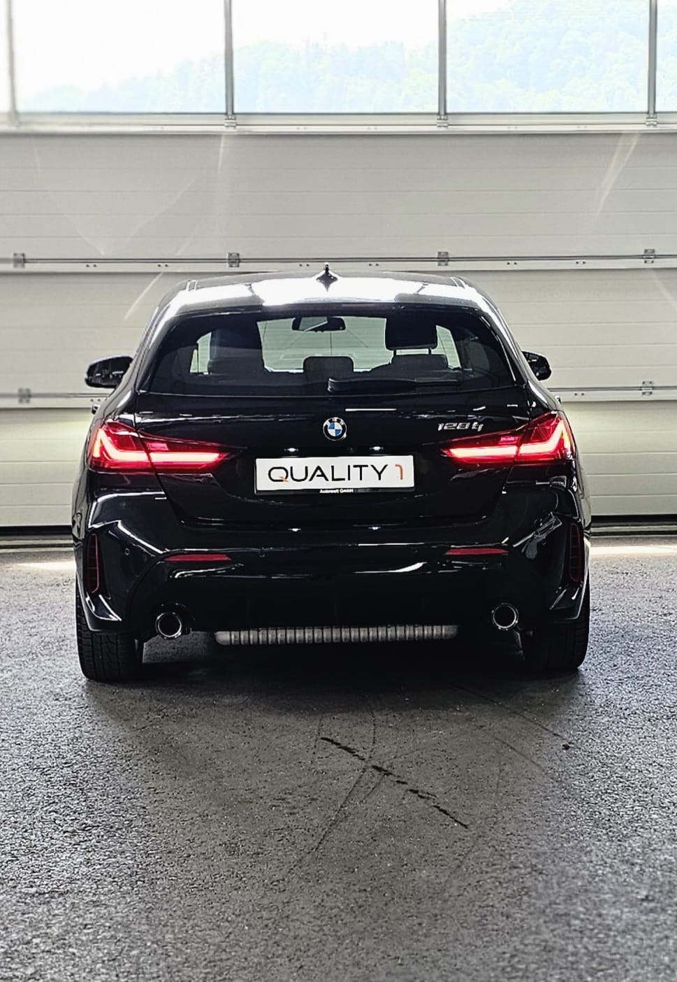 BMW 128ti M-Sport Steptronic-image-3