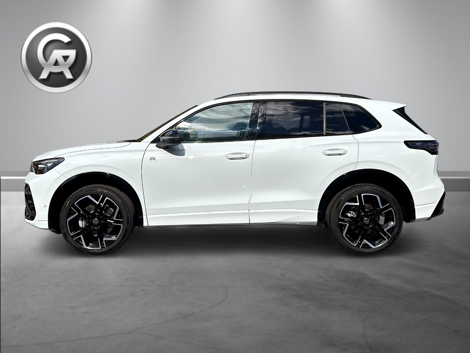 VW Tiguan 2.0 TDI SCR R-Line 4Motion DSG-image-11