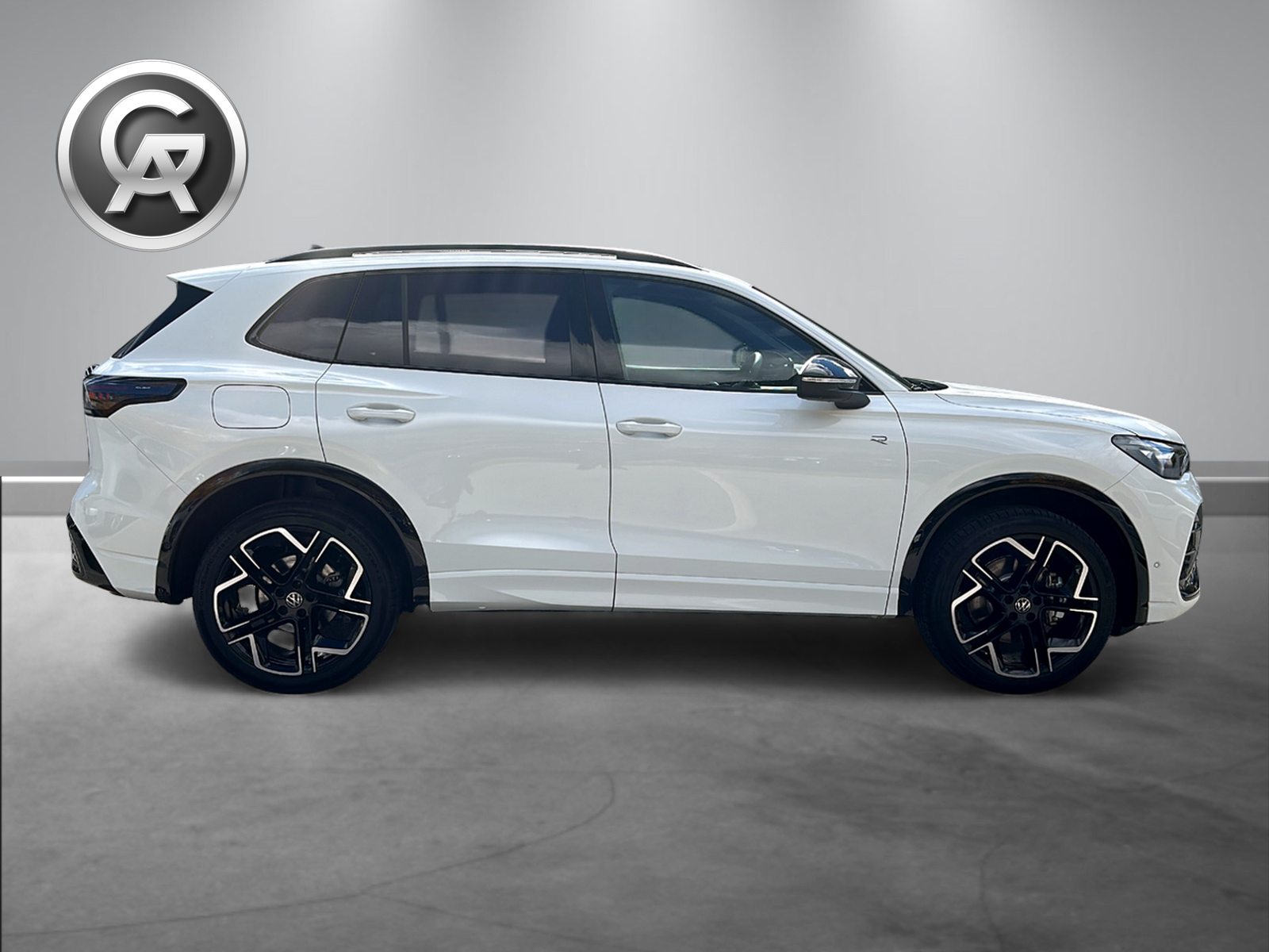 VW Tiguan 2.0 TDI SCR R-Line 4Motion DSG-image-12