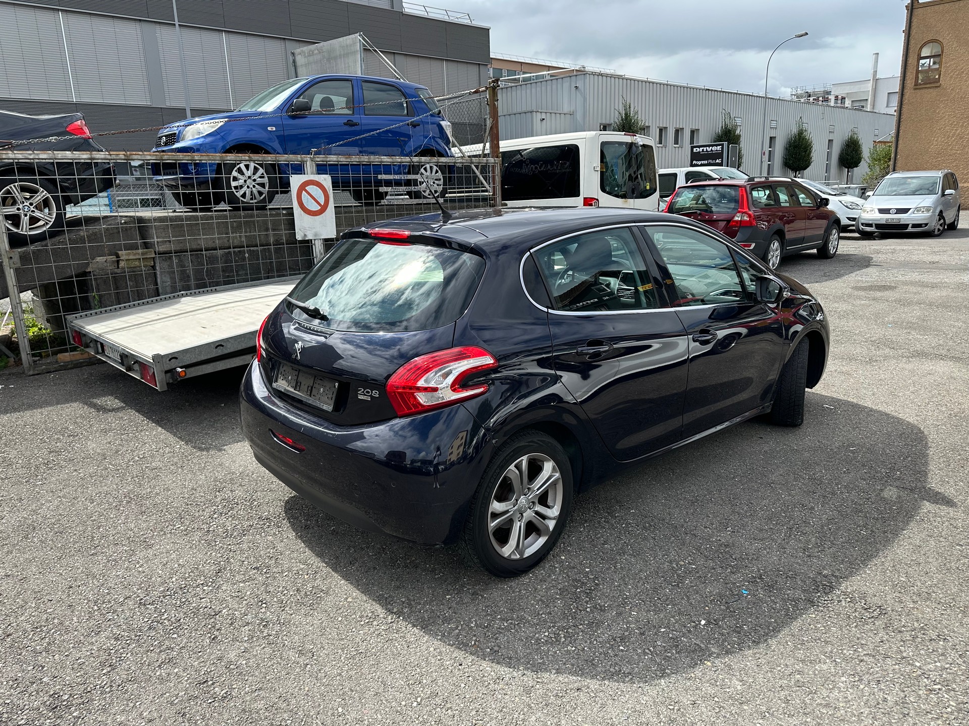 PEUGEOT 208 1.2 THP Allure-image-2
