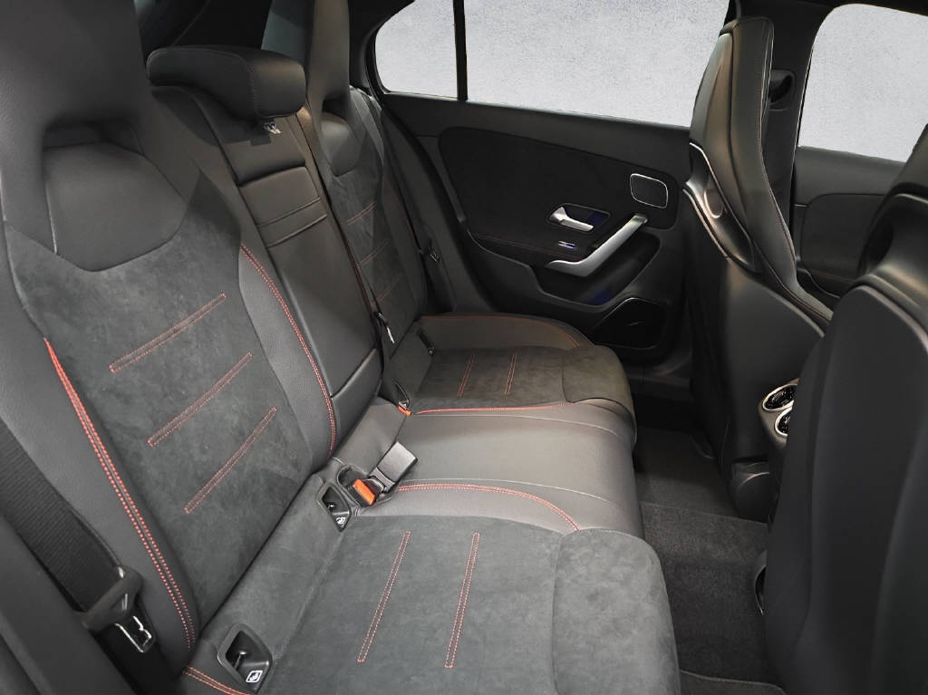 MERCEDES-BENZ A 45 S AMG 4matic+-image-12