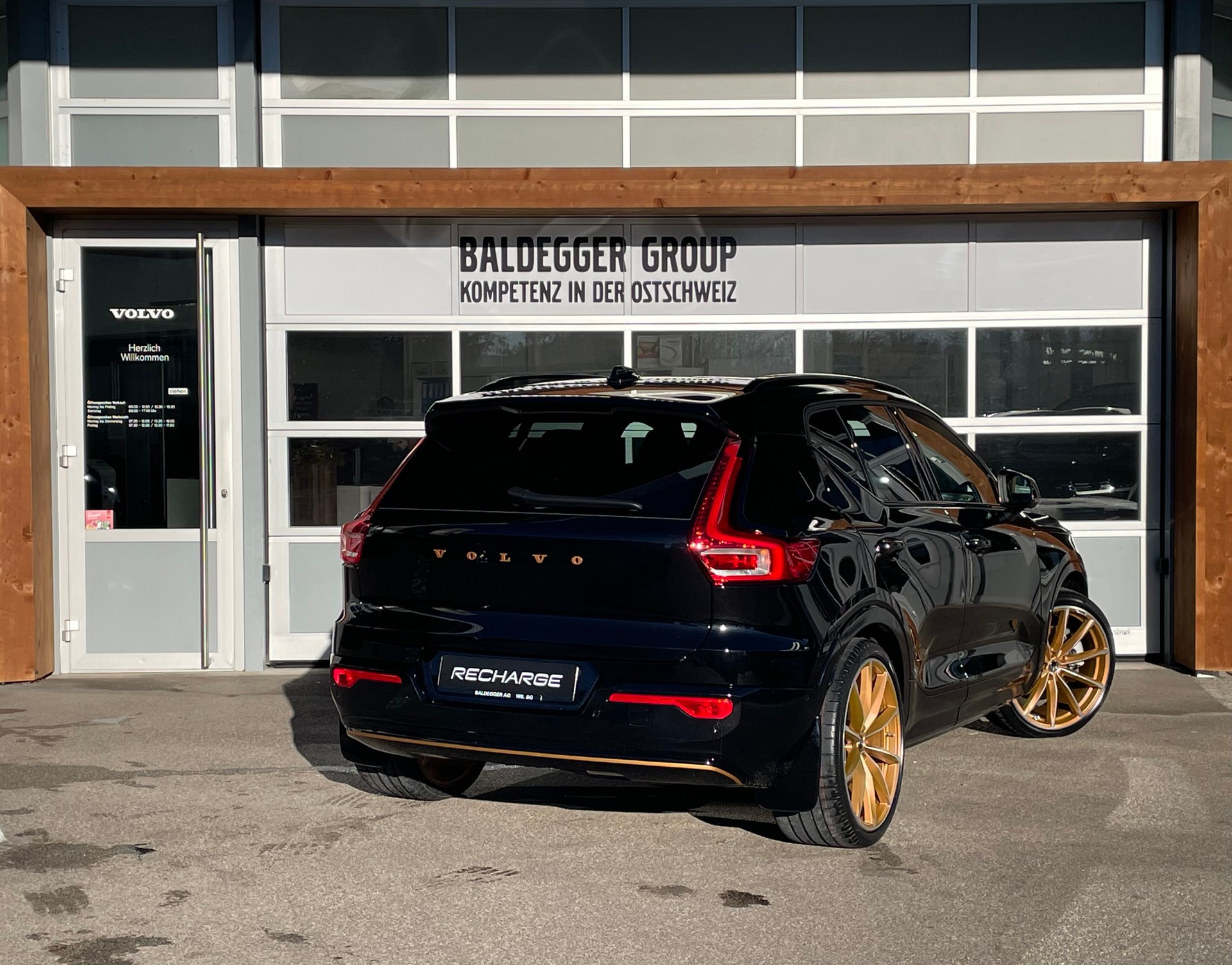 VOLVO EX40 Twin Ultra AWD-image-2