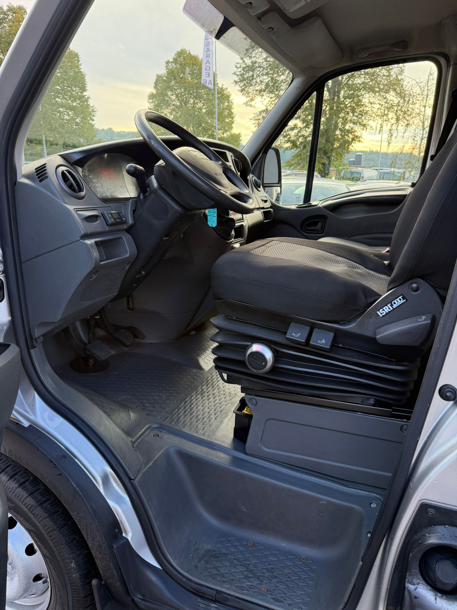 IVECO 35S13V-image-6