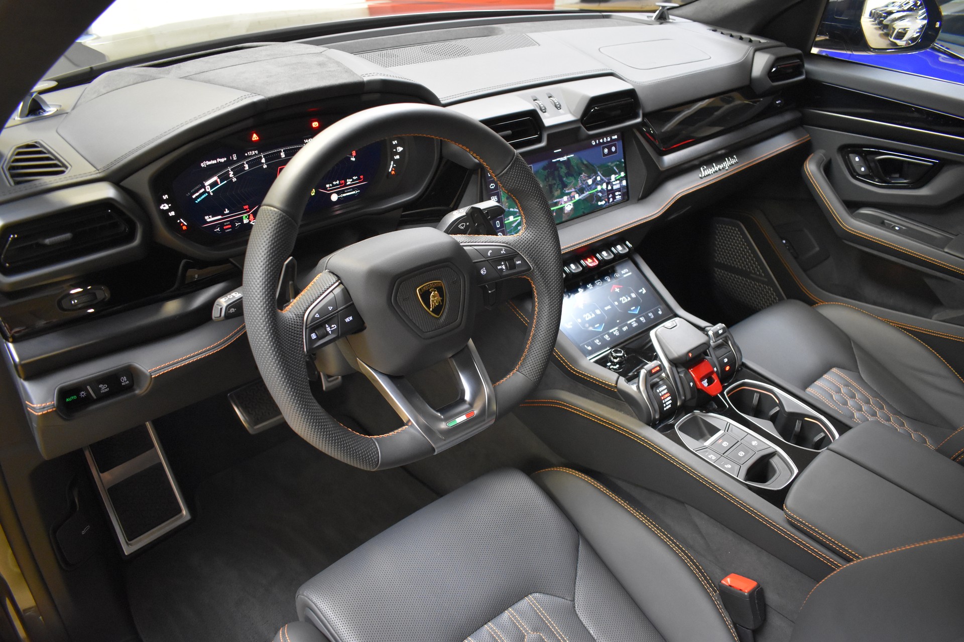 LAMBORGHINI URUS SE - MY 2025-image-13
