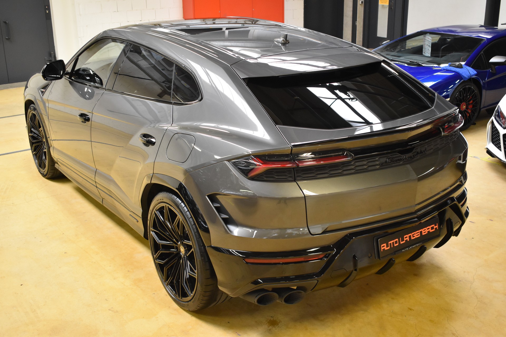 LAMBORGHINI URUS SE - MY 2025-image-3