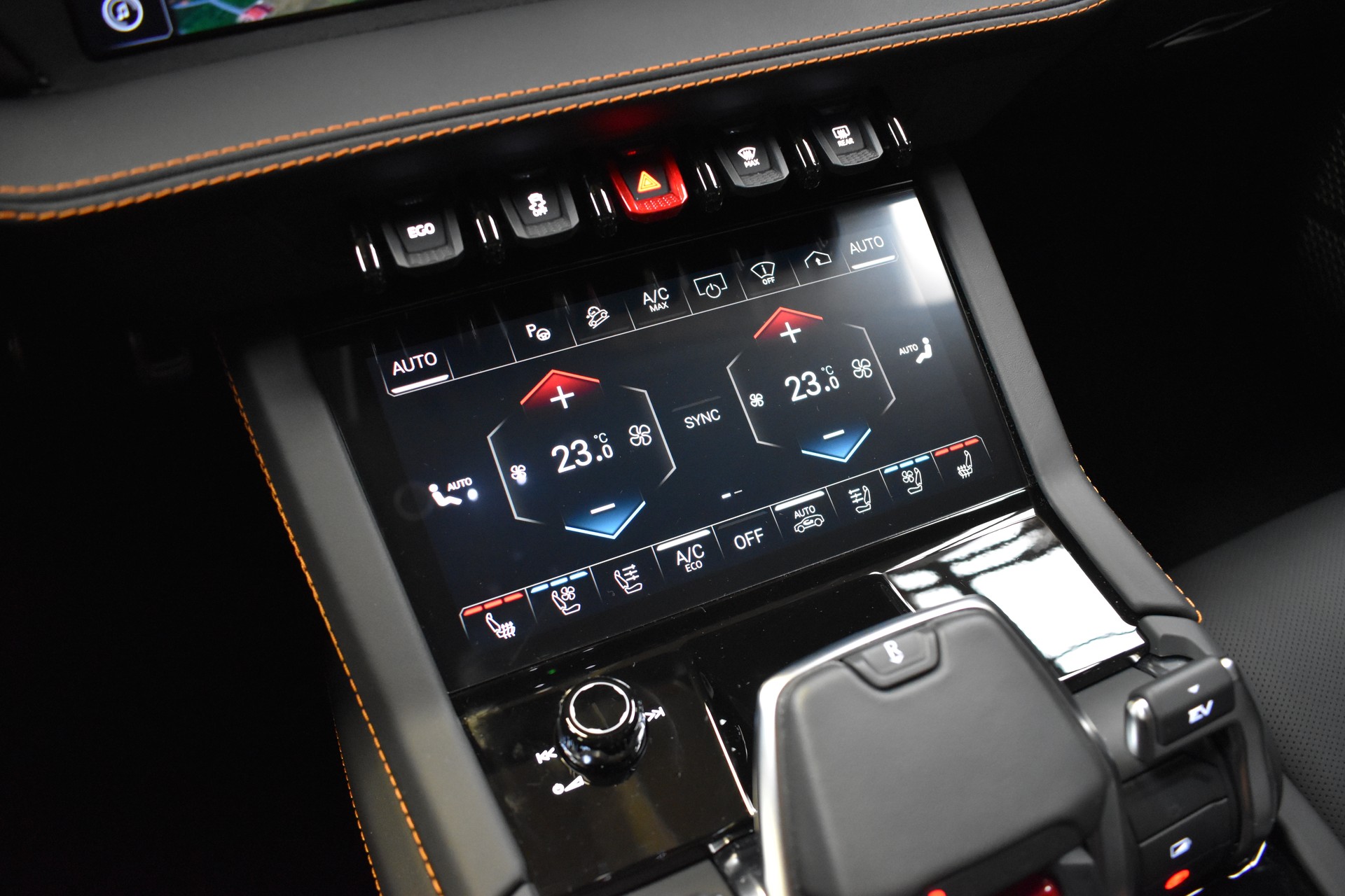 LAMBORGHINI URUS SE - MY 2025-image-23