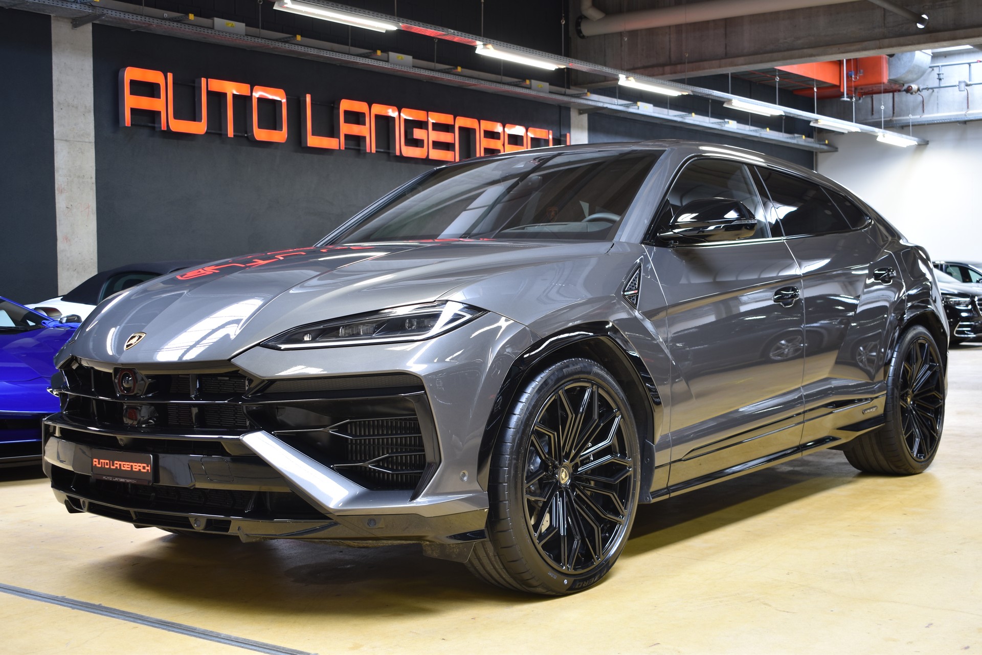 LAMBORGHINI URUS SE - MY 2025-image-0
