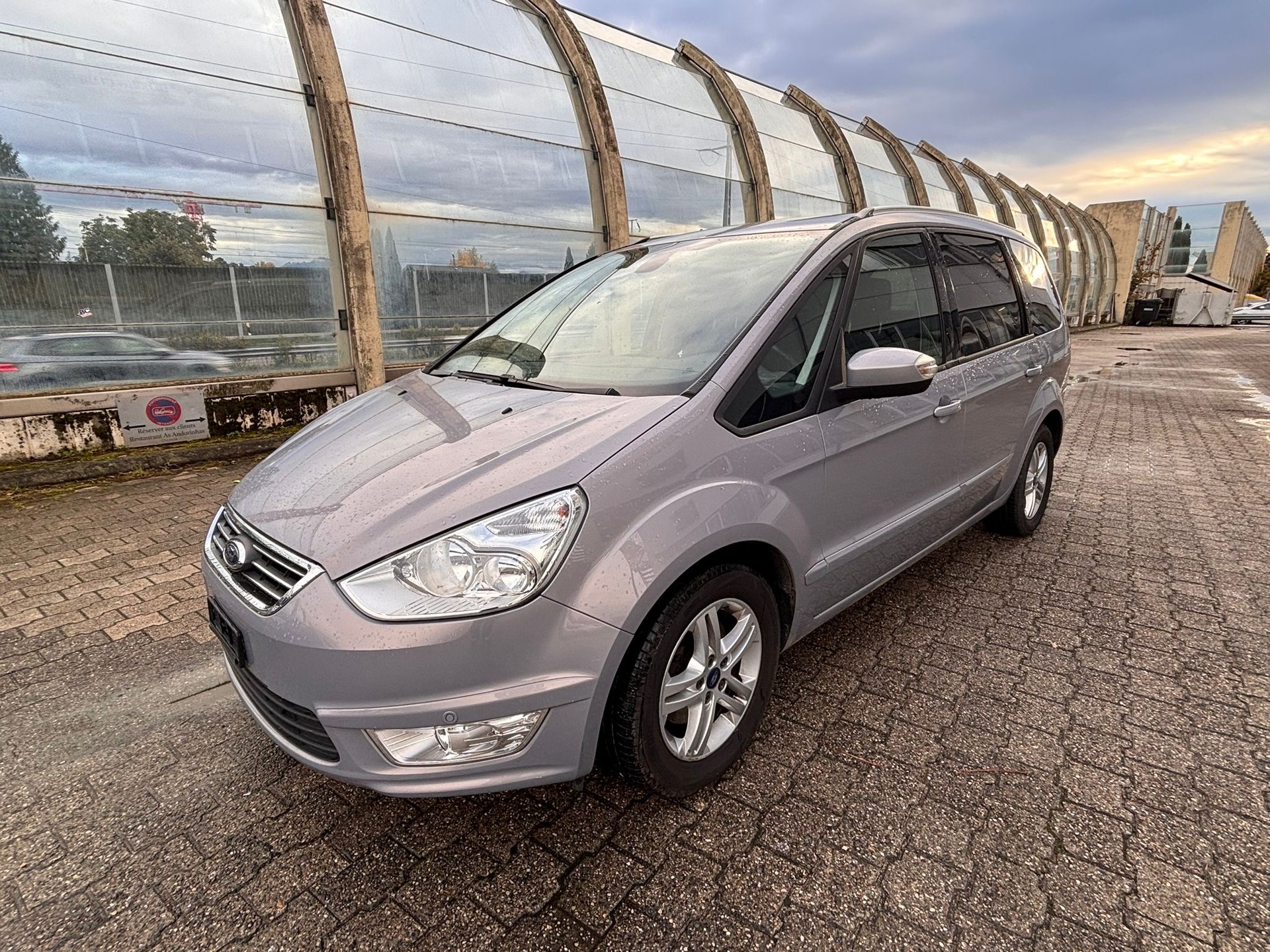 FORD Galaxy 2.0 TDCi Family-Edition PowerShift 7 PLACE-image-2